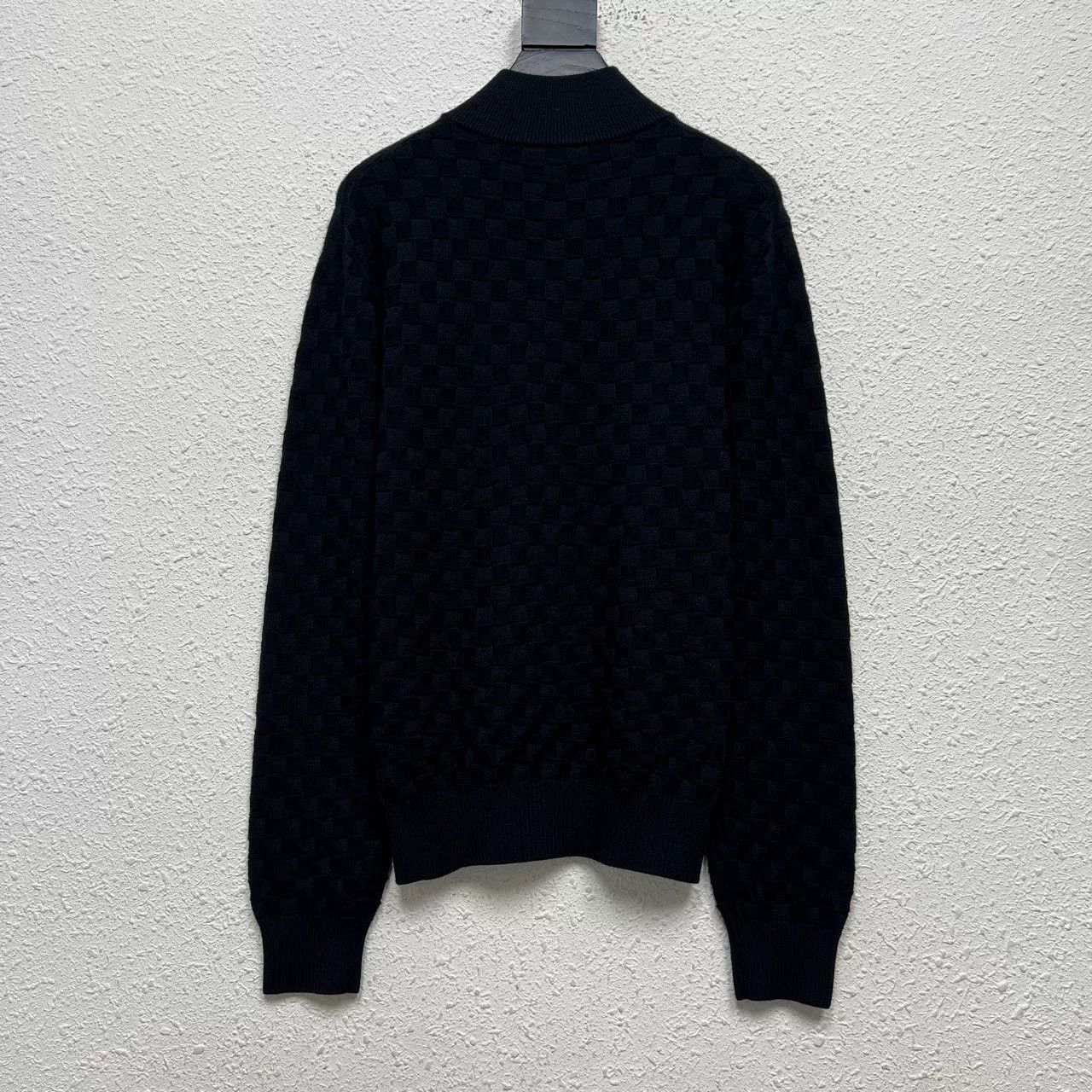 Louis Vuitton Louis Vuitton Checkerboard Knit Zip Jacket Size XS / US 0-2 / IT 36-38 - 2 Thumbnail
