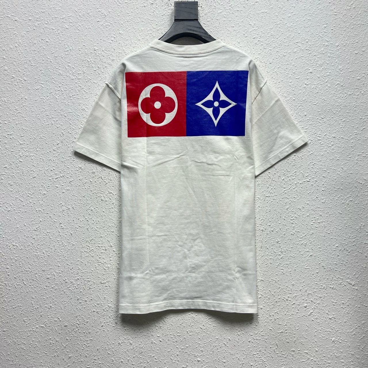 Louis Vuitton Louis Vuitton White Chest Piano Logo Tee Size US L / EU 52-54 / 3 - 2 Thumbnail