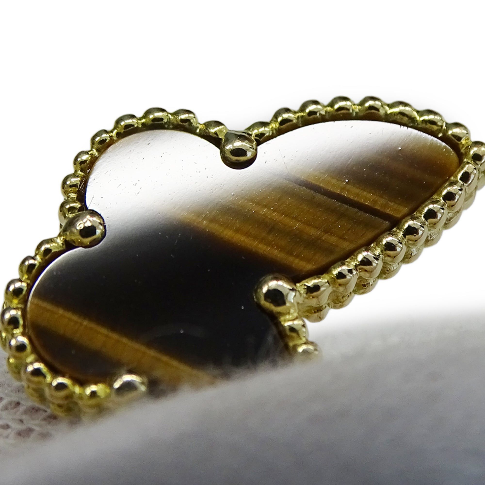 Van Cleef & Arpels Van Cleef & Arpels Lucky Alhambra Papillon Necklace for Women, 750YG Tiger's Eye Yellow Gold, VCARD98500, Polished Jewelry. Size ONE SIZE - 11 Thumbnail
