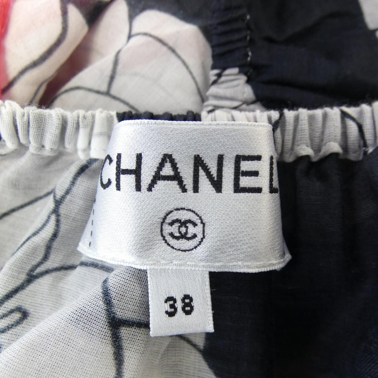 Chanel Chanel Chanel Top Textile Tops P70156V61567 DUTY FREE for USA Size ONE SIZE - 4 Thumbnail