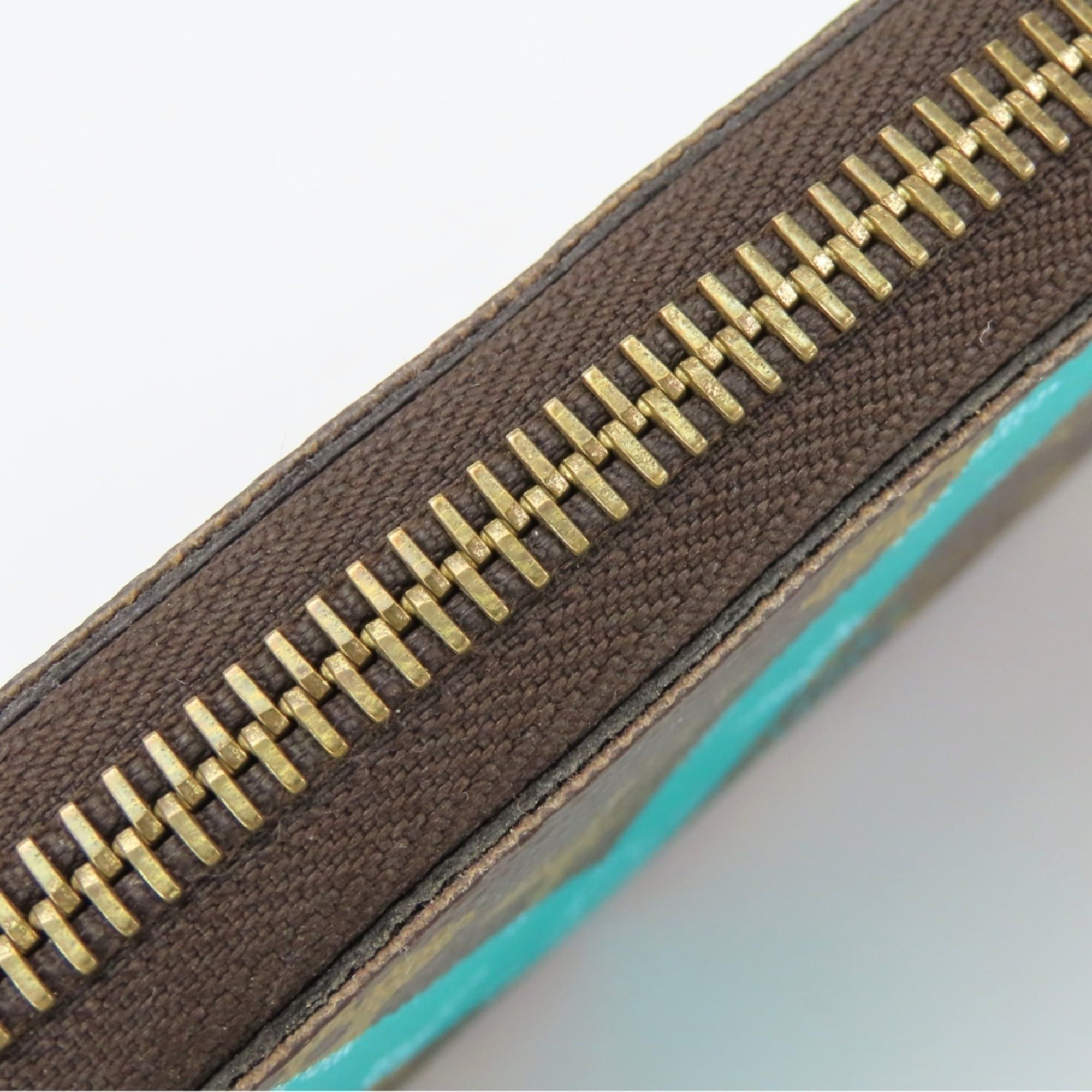 Louis Vuitton Louis Vuitton Zippy Wallet M60928 Monogram Turquoise Brown V-line Long for Women LOUIS VUITTON Size ONE SIZE - 9 Thumbnail