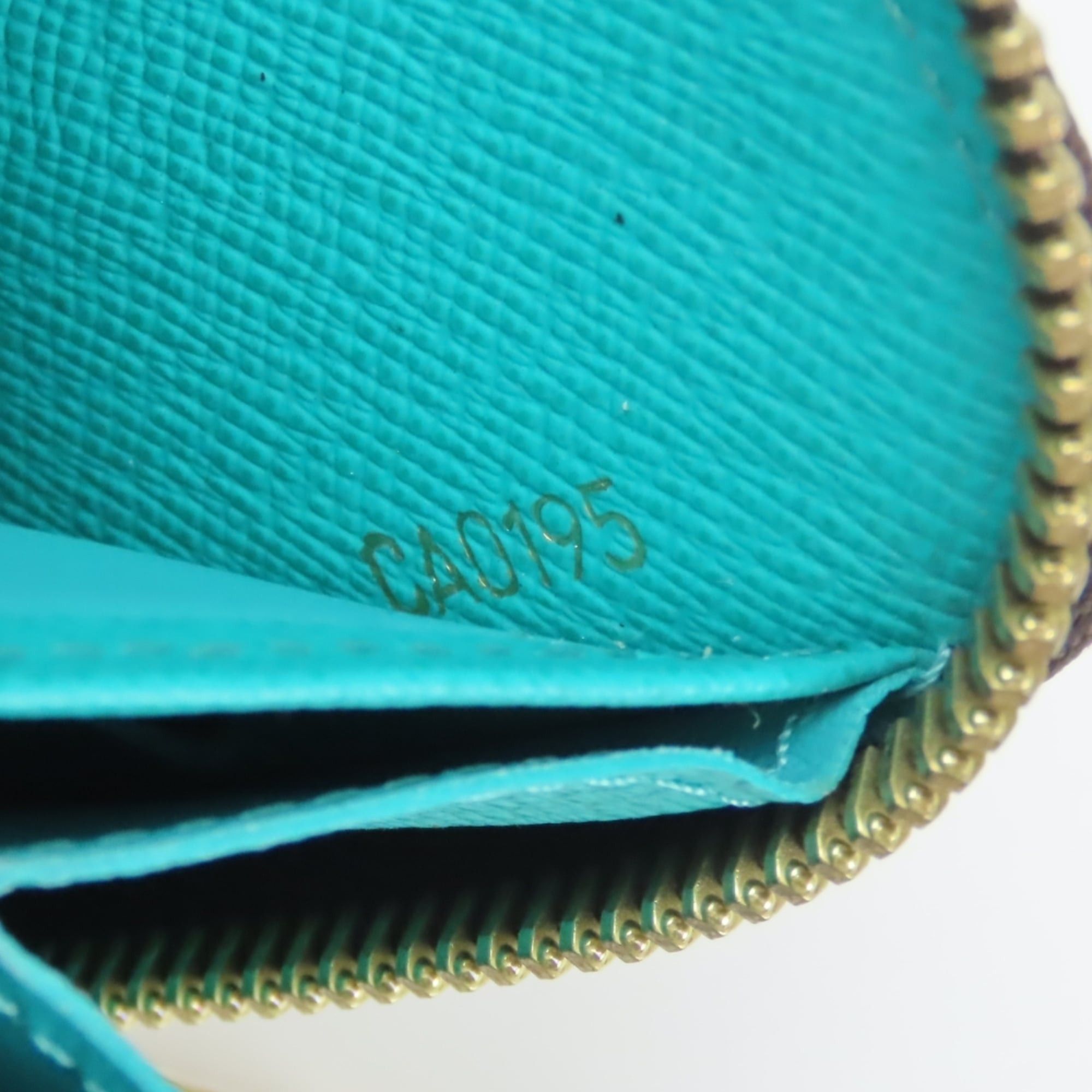 Louis Vuitton Louis Vuitton Zippy Wallet M60928 Monogram Turquoise Brown V-line Long for Women LOUIS VUITTON Size ONE SIZE - 16 Thumbnail