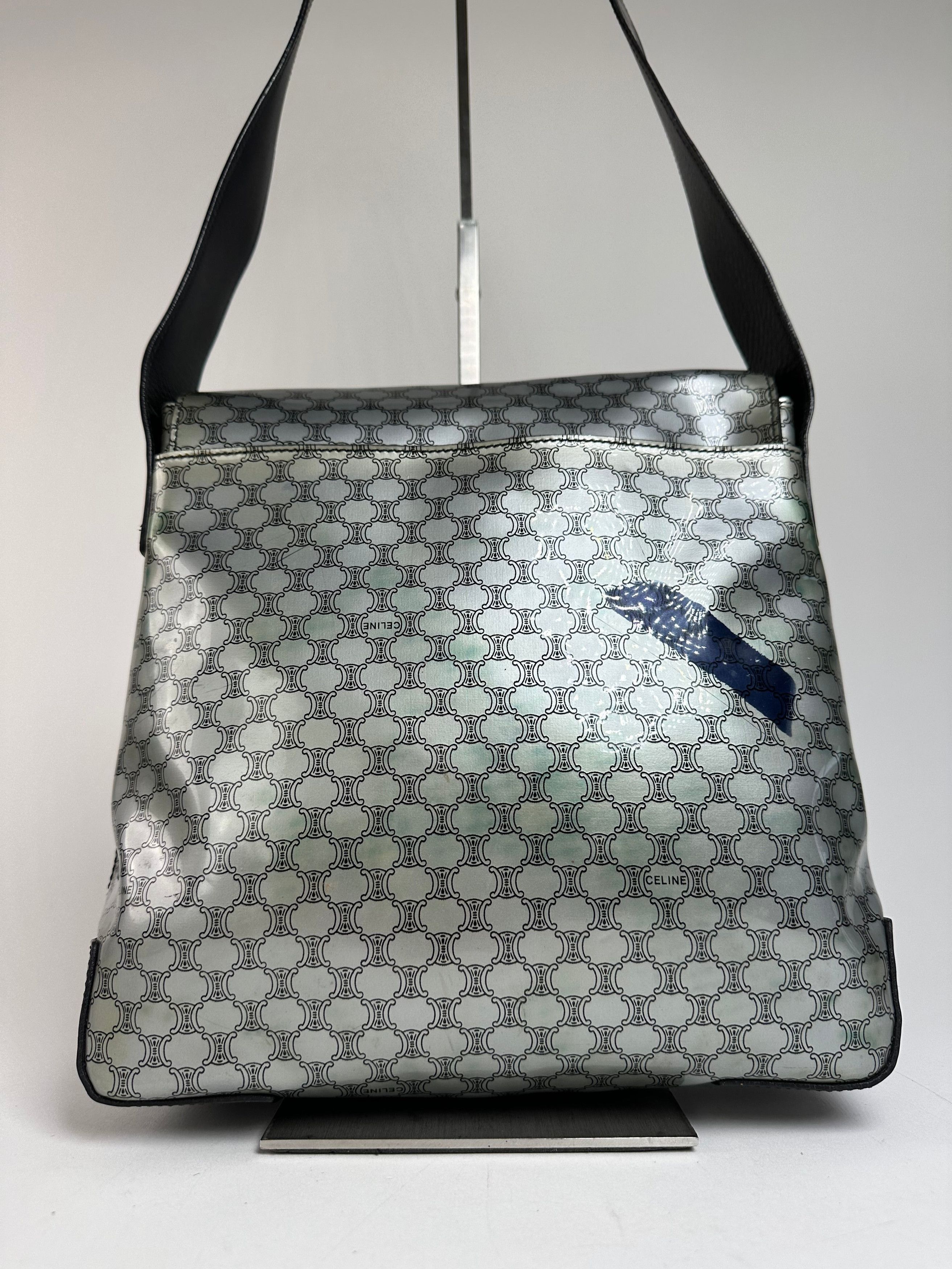 Celine Vintage Paris Triomphe Monogram Patent Leather Shoulder Bag Size ONE SIZE - 2 Thumbnail