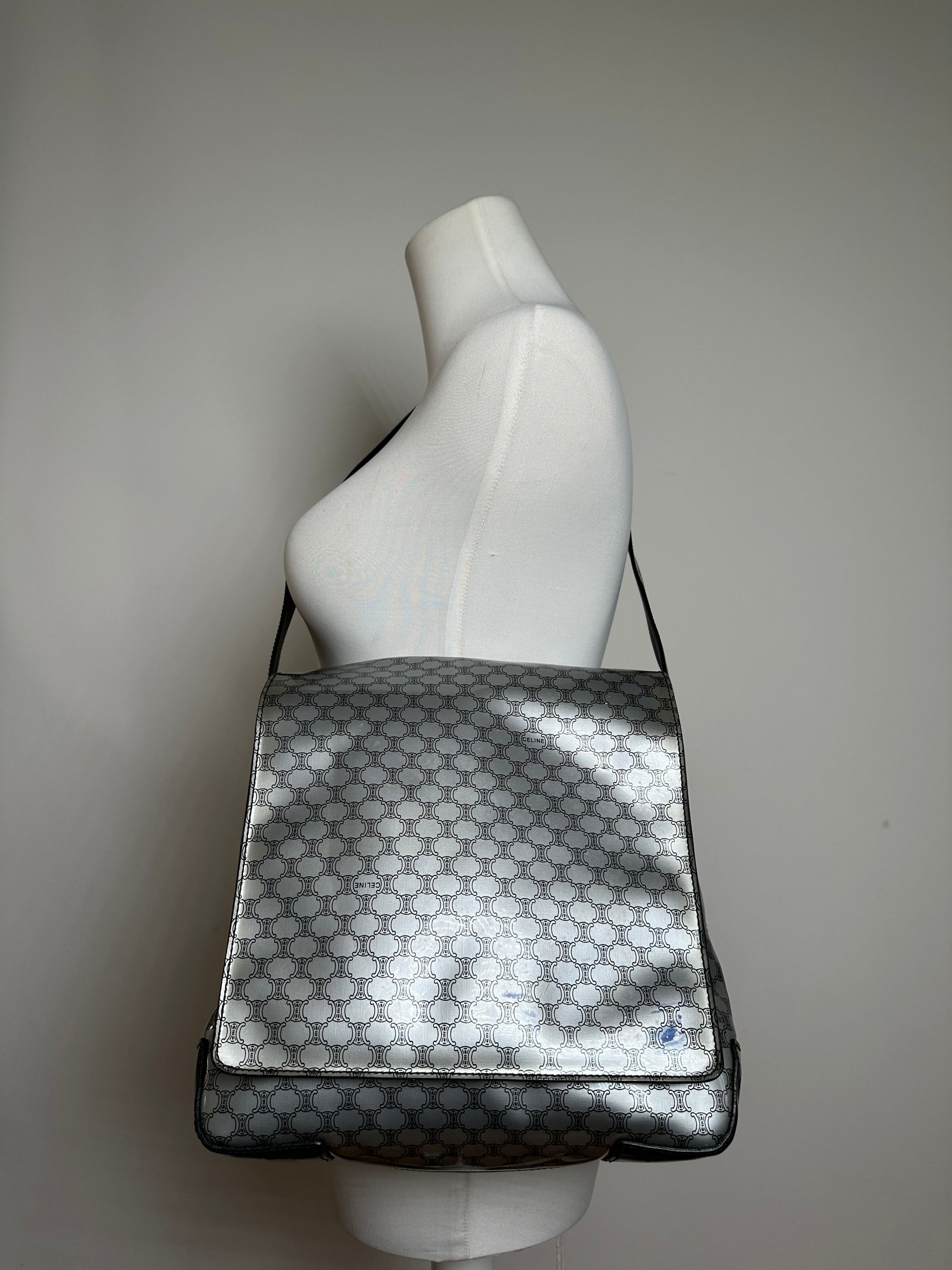 Celine Vintage Paris Triomphe Monogram Patent Leather Shoulder Bag Size ONE SIZE - 4 Thumbnail