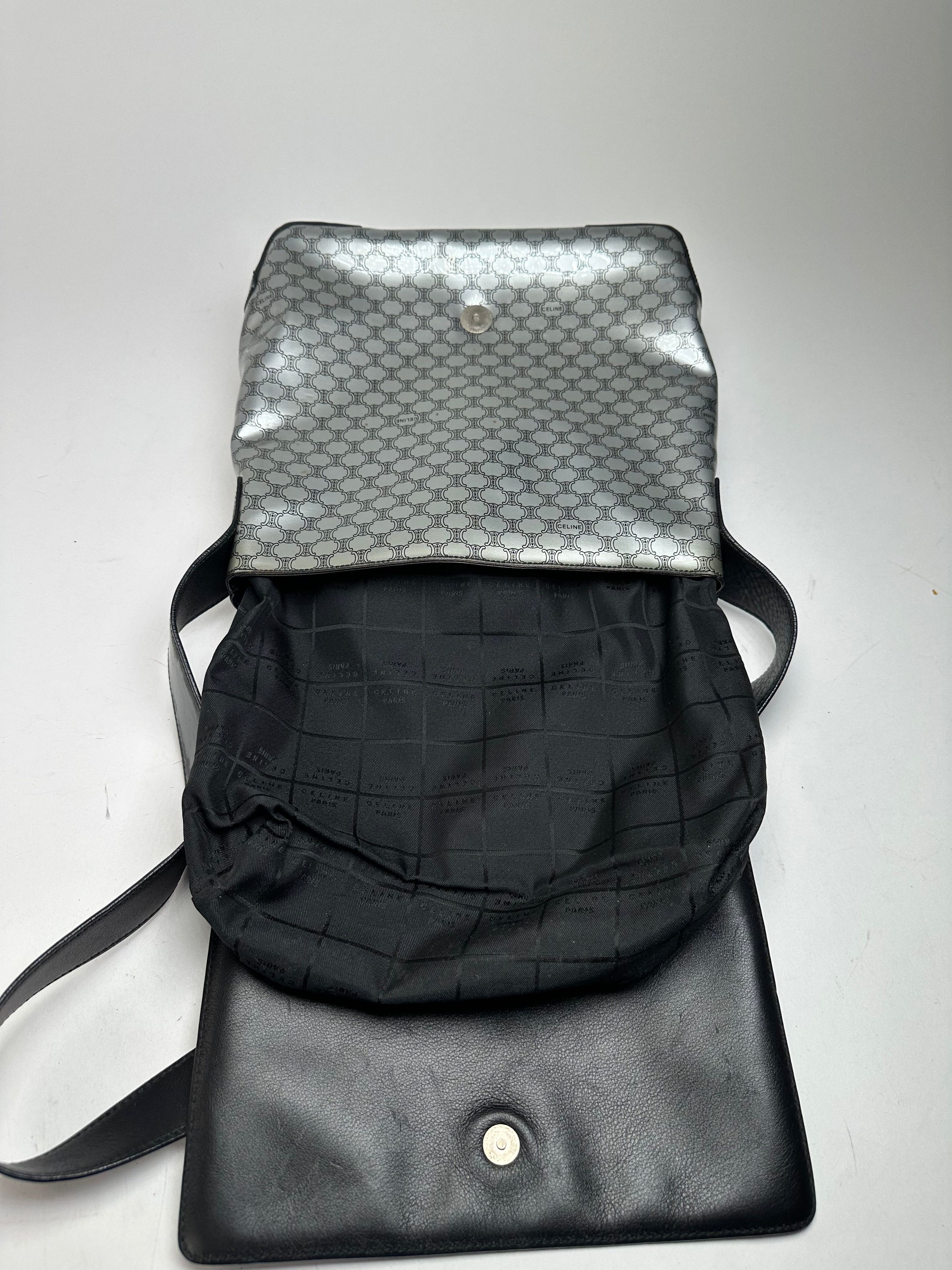 Celine Vintage Paris Triomphe Monogram Patent Leather Shoulder Bag Size ONE SIZE - 9 Thumbnail