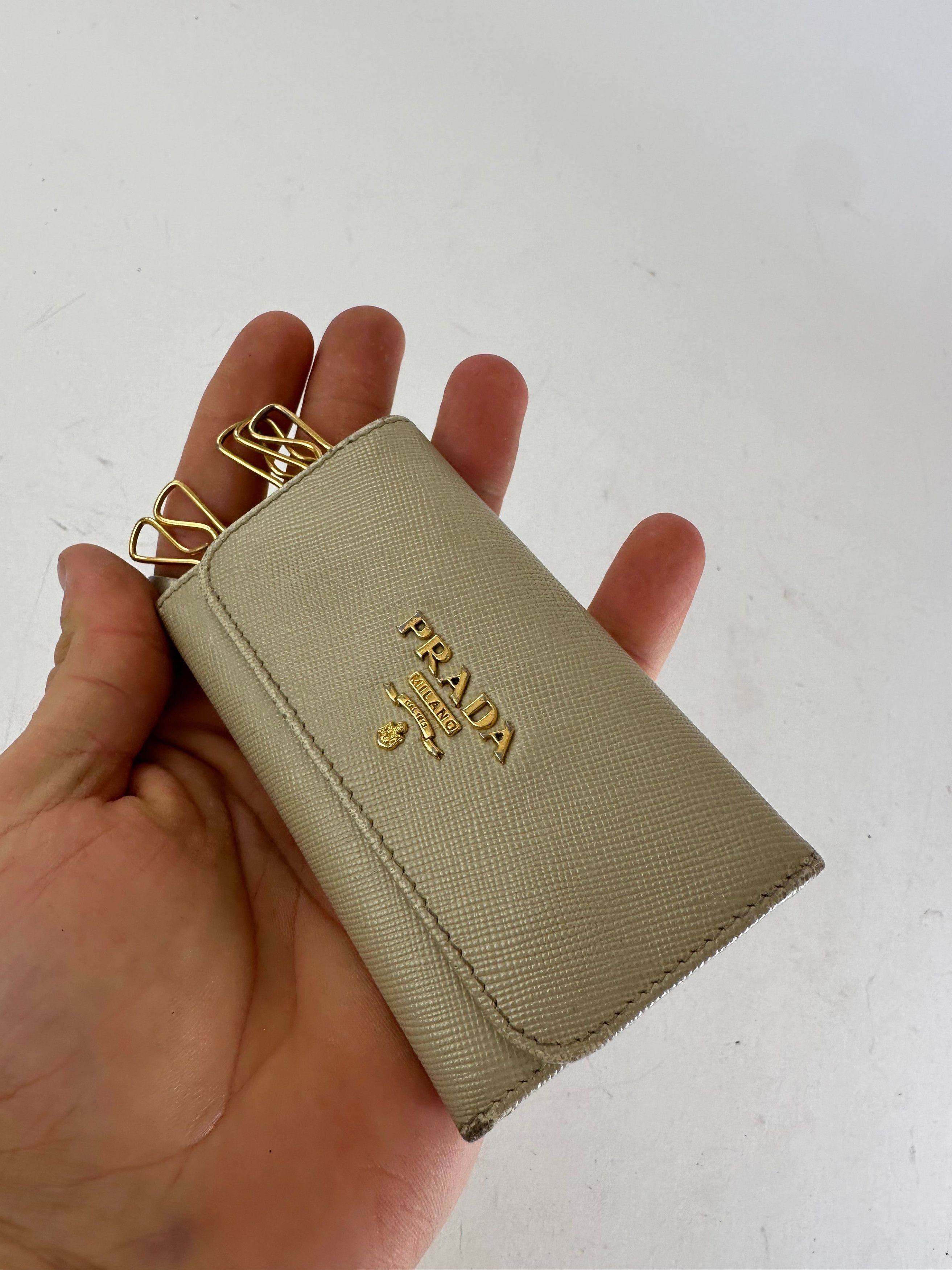 Prada Vintage Leather Card / Key Holder White Size ONE SIZE - 3 Thumbnail