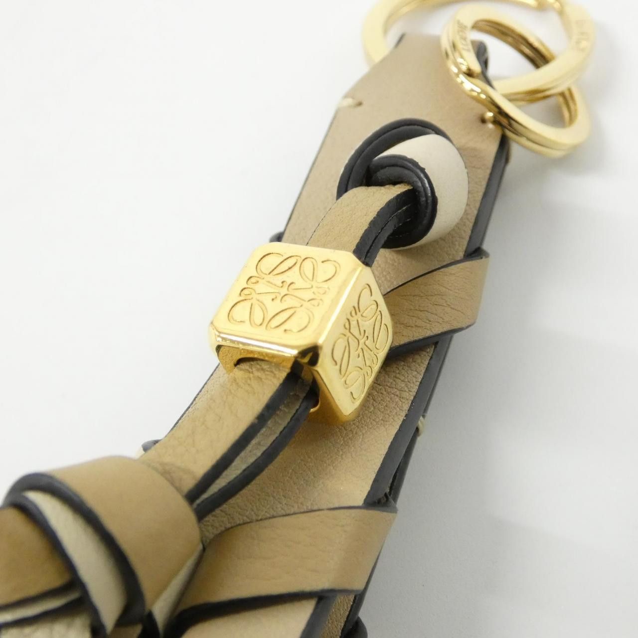 Loewe Loewe Loewe Calf Key Ring Leather Key Chain C554231X01 DUTY FREE for USA Size ONE SIZE - 4 Thumbnail