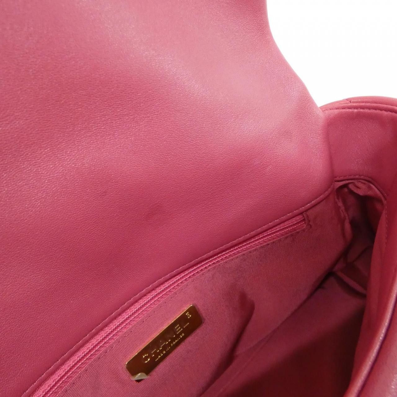 Chanel Chanel Chanel 19 Lambskin Shoulder Bag Leather Shoulder Bag AS1161 DUTY FREE for USA Size ONE SIZE - 10 Thumbnail