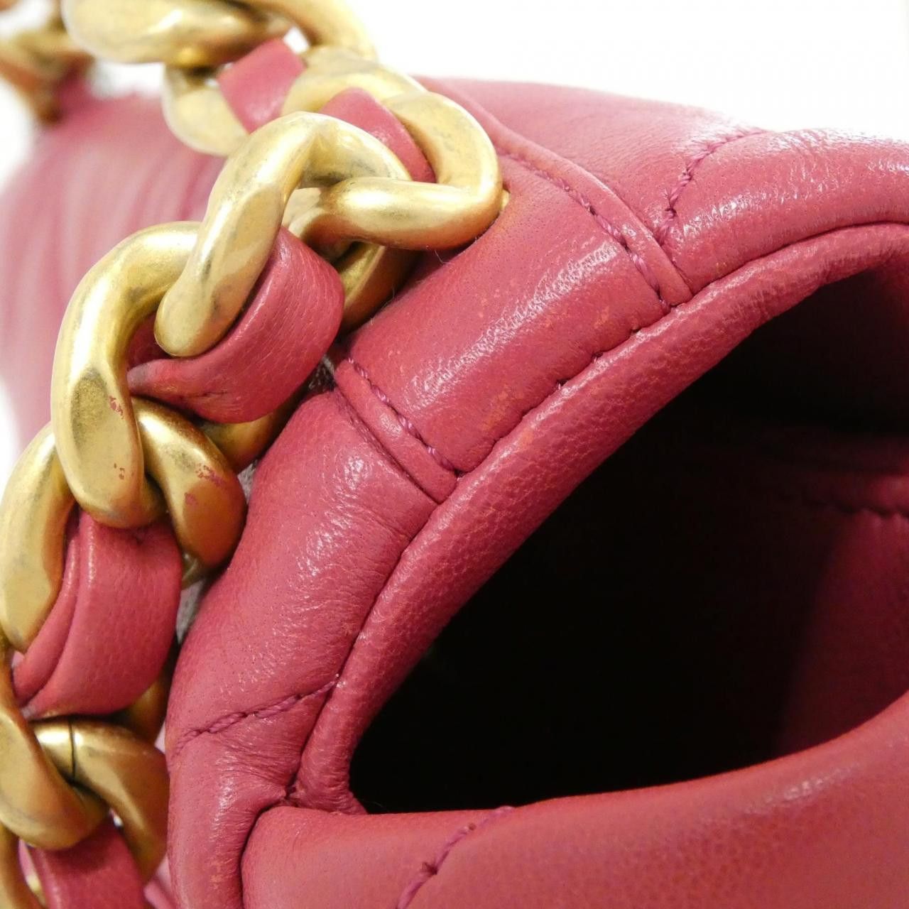 Chanel Chanel Chanel 19 Lambskin Shoulder Bag Leather Shoulder Bag AS1161 DUTY FREE for USA Size ONE SIZE - 5 Thumbnail
