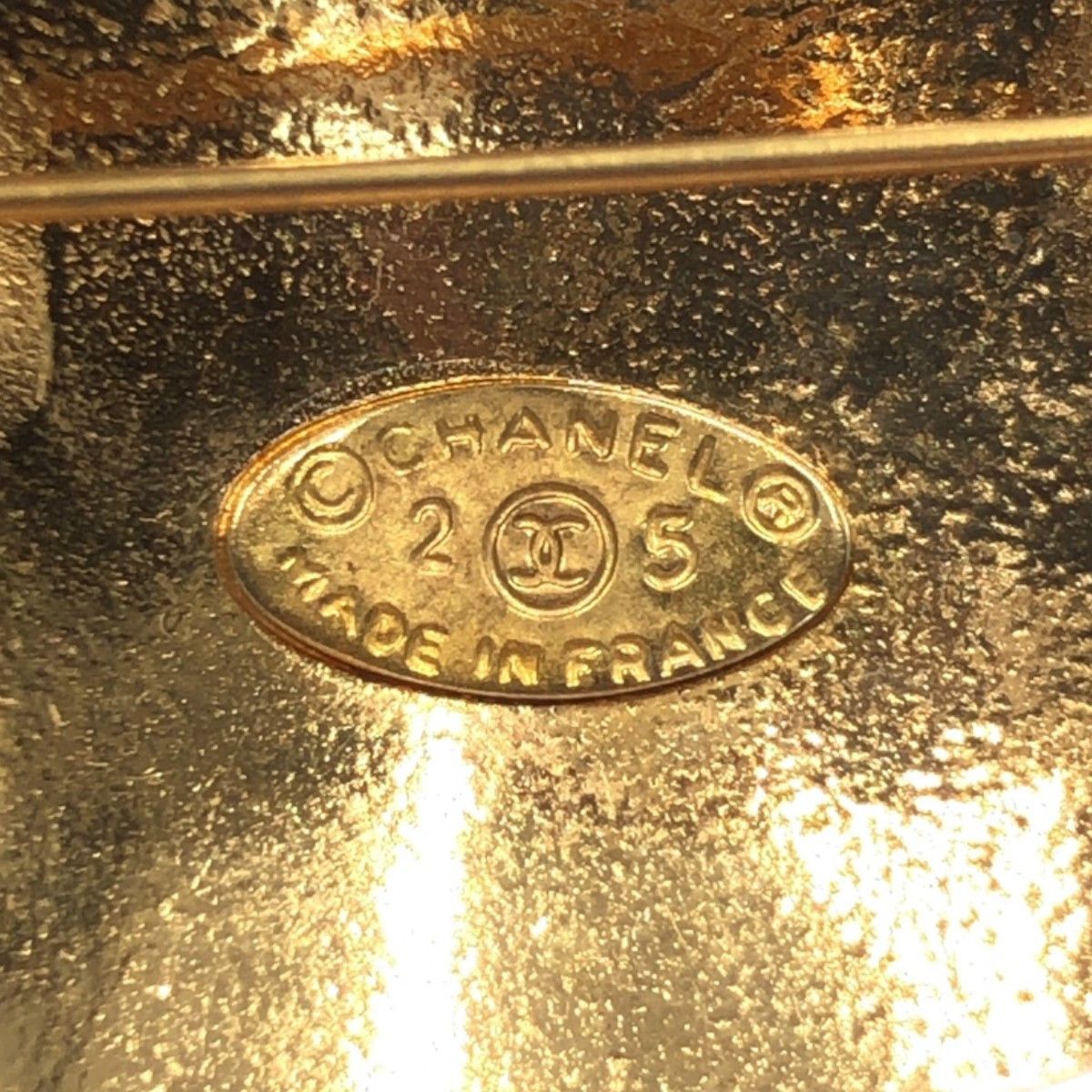 Chanel Chanel Chanel Matelasse Brooch Metal Brooch DUTY FREE for USA Size ONE SIZE - 3 Thumbnail