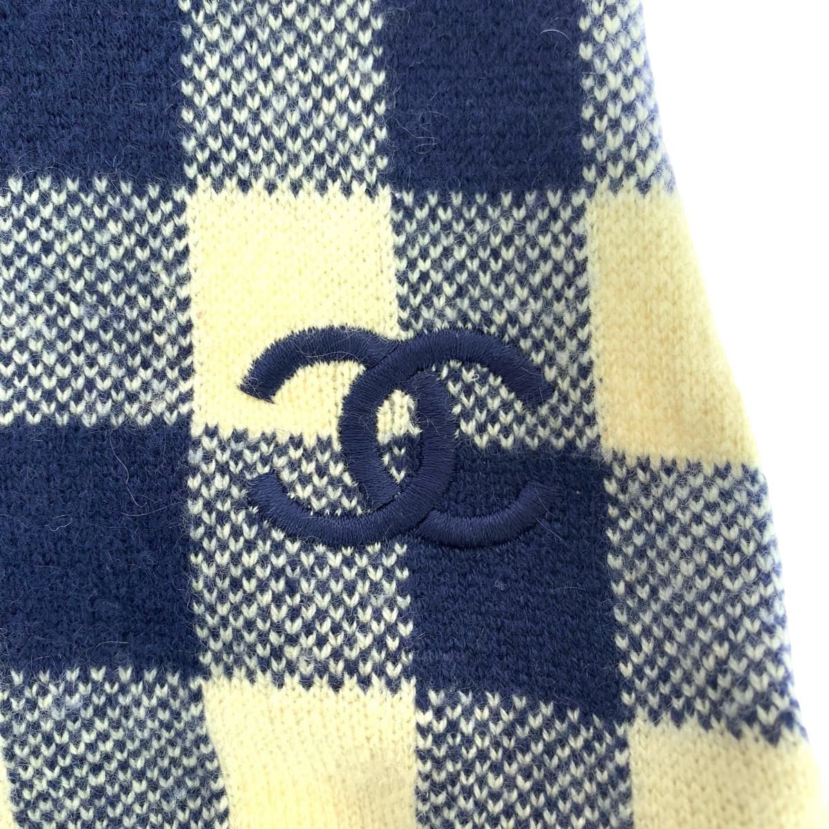 Chanel Chanel CHANEL Coco Mark Check Cashmere Dress Textile Dresses P40300K02908 DUTY FREE for USA Size ONE SIZE - 6 Thumbnail