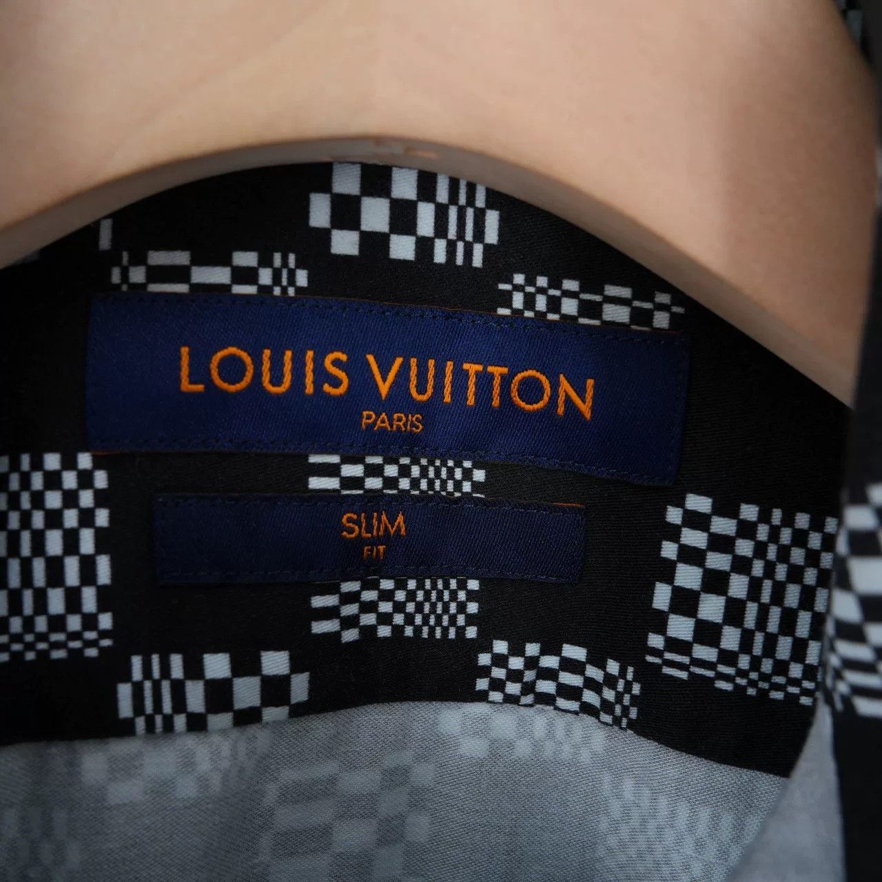 Louis Vuitton Louis Vuitton Black Damier Shirt Size US M / EU 48-50 / 2 - 3 Thumbnail