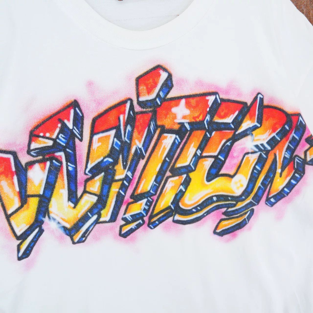 Louis Vuitton Louis Vuitton Flame Print Logo T-shirt Size US XL / EU 56 / 4 - 4 Thumbnail