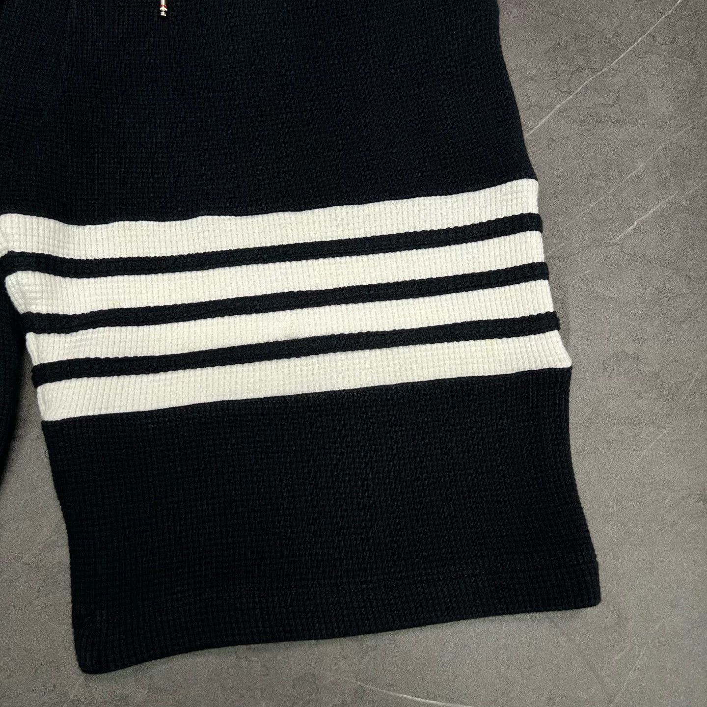 Thom Browne Thom Browne Four-Bar Waffle Shorts Size US 26 / EU 42 - 3 Thumbnail