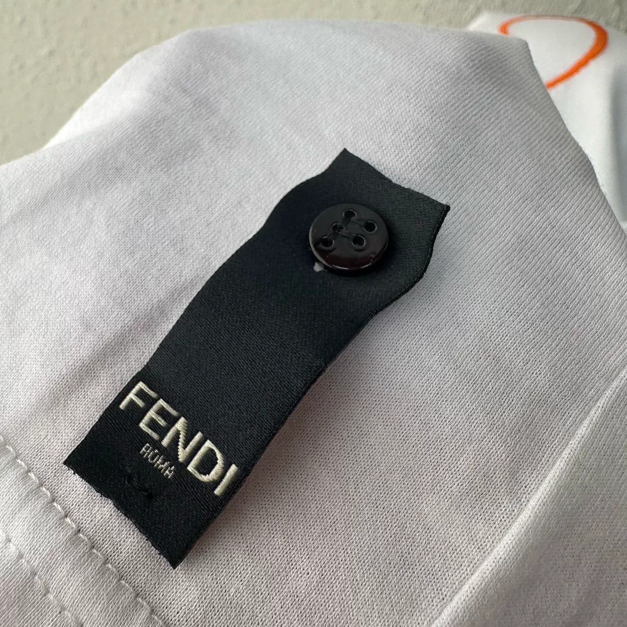 Fendi FENDI Graffiti Logo Smiley Embroidery Tee Size US S / EU 44-46 / 1 - 5 Thumbnail