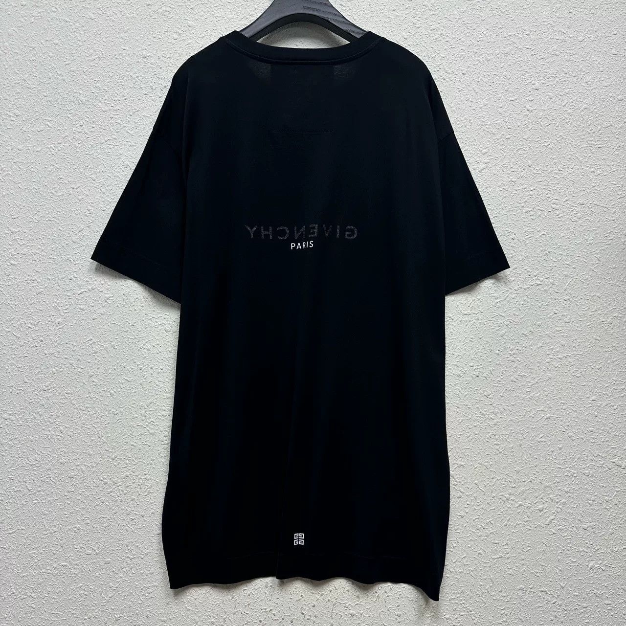 Givenchy Givenchy New Black Logo Short-Sleeve Size US XXL / EU 58 / 5 - 2 Thumbnail