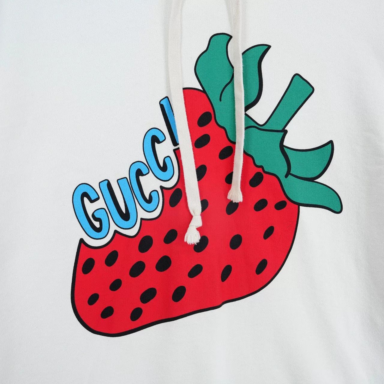 Gucci Gucci Cream Strawberry Print Hoodie Size L / US 10 / IT 46 - 4 Thumbnail