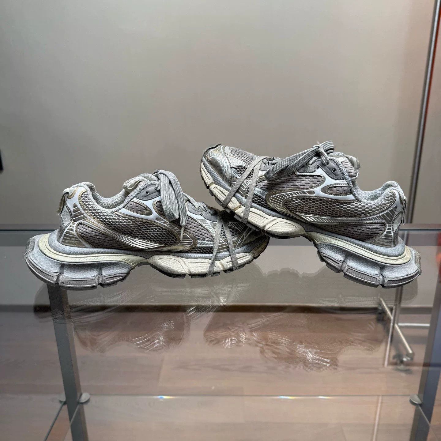 Balenciaga Balenciaga 3XL Gray Silver Shoes Size US 10 / EU 43 - 6 Thumbnail