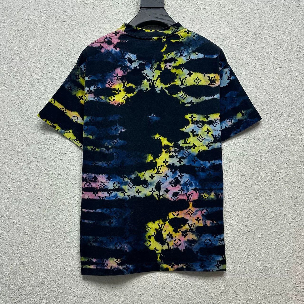 Louis Vuitton Louis Vuitton Tie-Dye Monogram Short-Sleeve Size XS / US 0-2 / IT 36-38 - 2 Thumbnail
