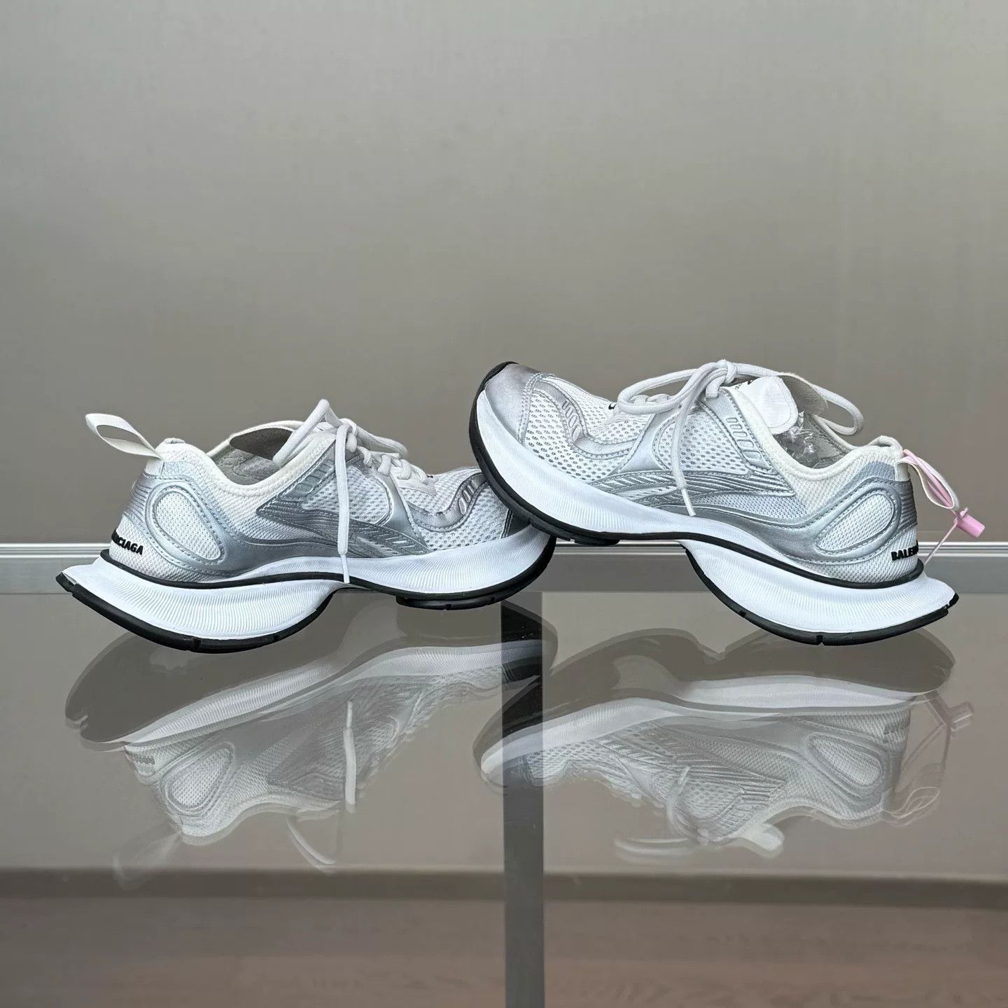 Balenciaga Balenciaga CIRCUIT Silver Sneakers Size US 5 / IT 35 - 6 Thumbnail