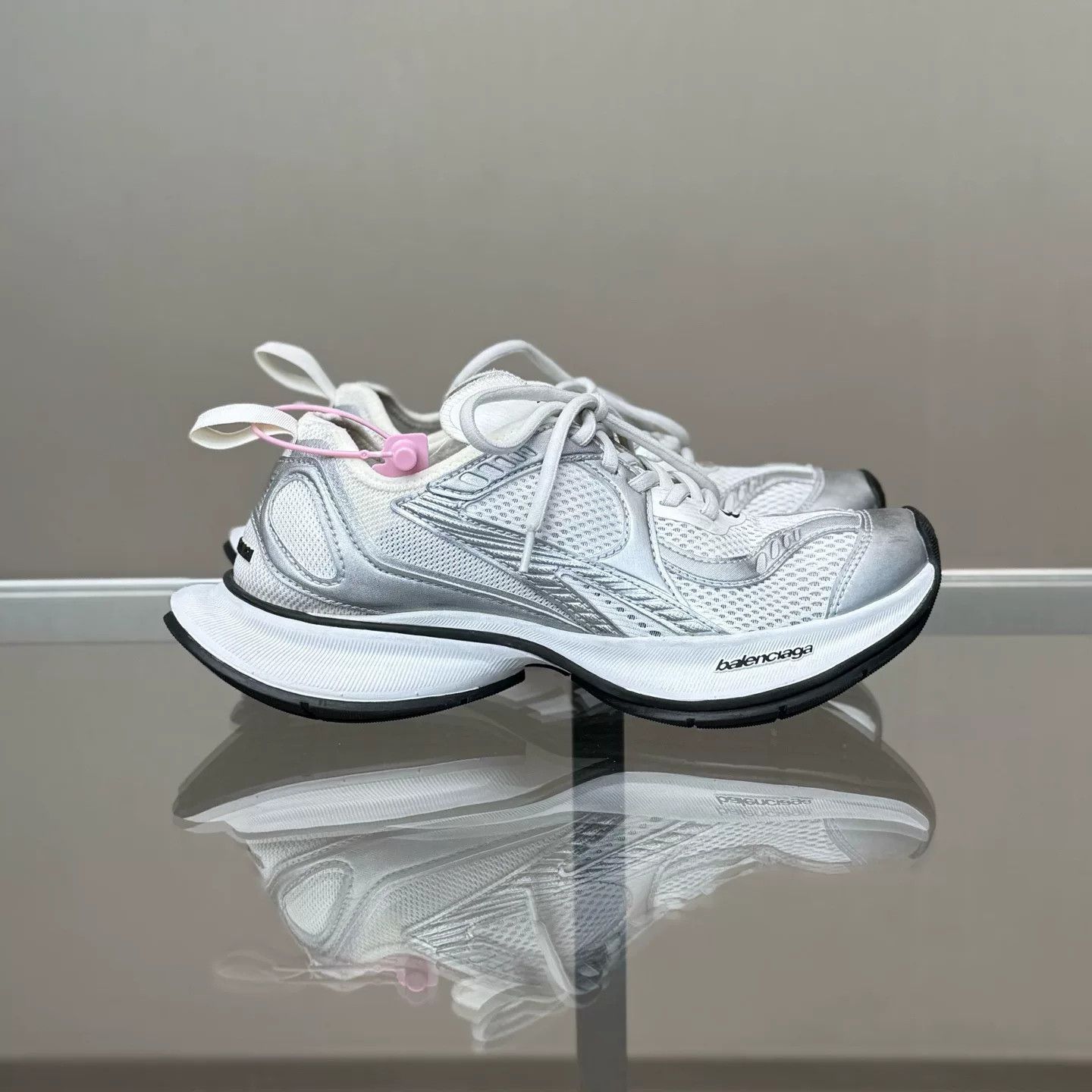 Balenciaga Balenciaga CIRCUIT Silver Sneakers Size US 5 / IT 35 - 5 Thumbnail