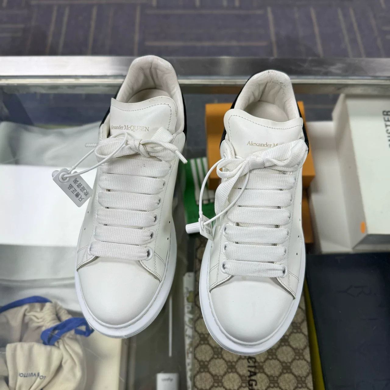 Alexander McQueen Alexander McQueen Black Tail White Sneakers Size US 6.5 / IT 36.5 - 2 Thumbnail