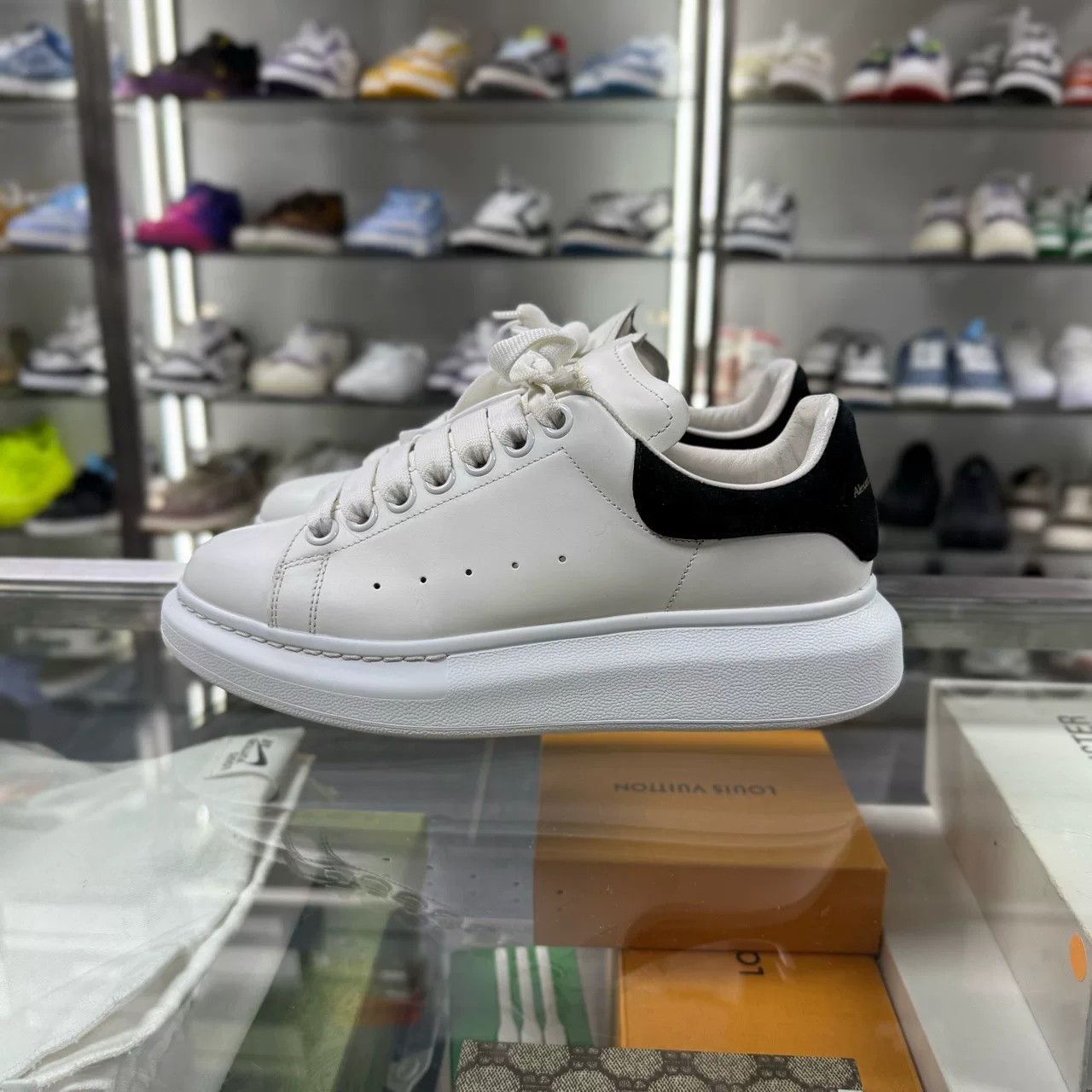 Alexander McQueen Alexander McQueen Black Tail White Sneakers Size US 6.5 / IT 36.5 - 3 Thumbnail