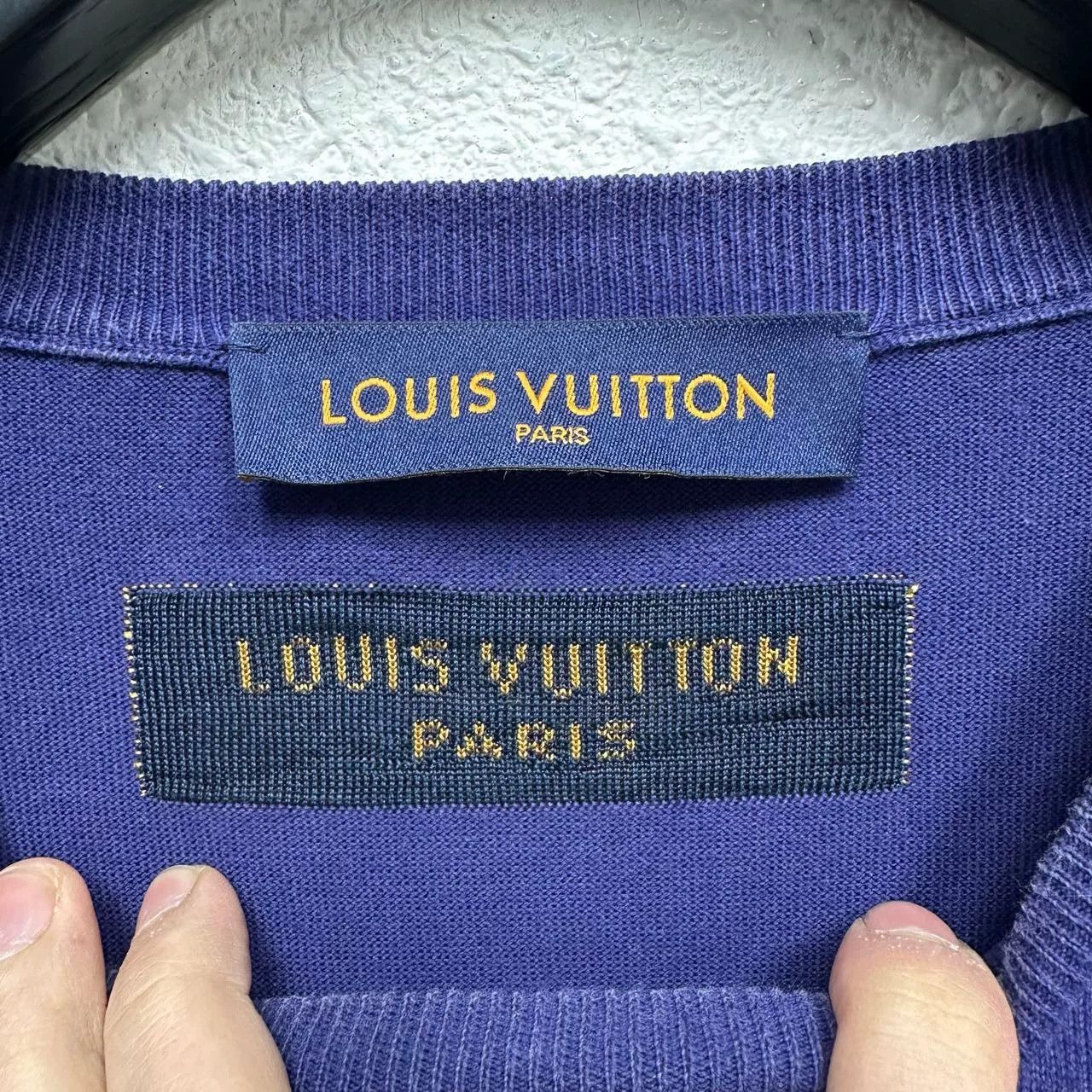 Louis Vuitton Louis Vuitton Embroidered Logo Knit T-Shirt Size US S / EU 44-46 / 1 - 3 Thumbnail