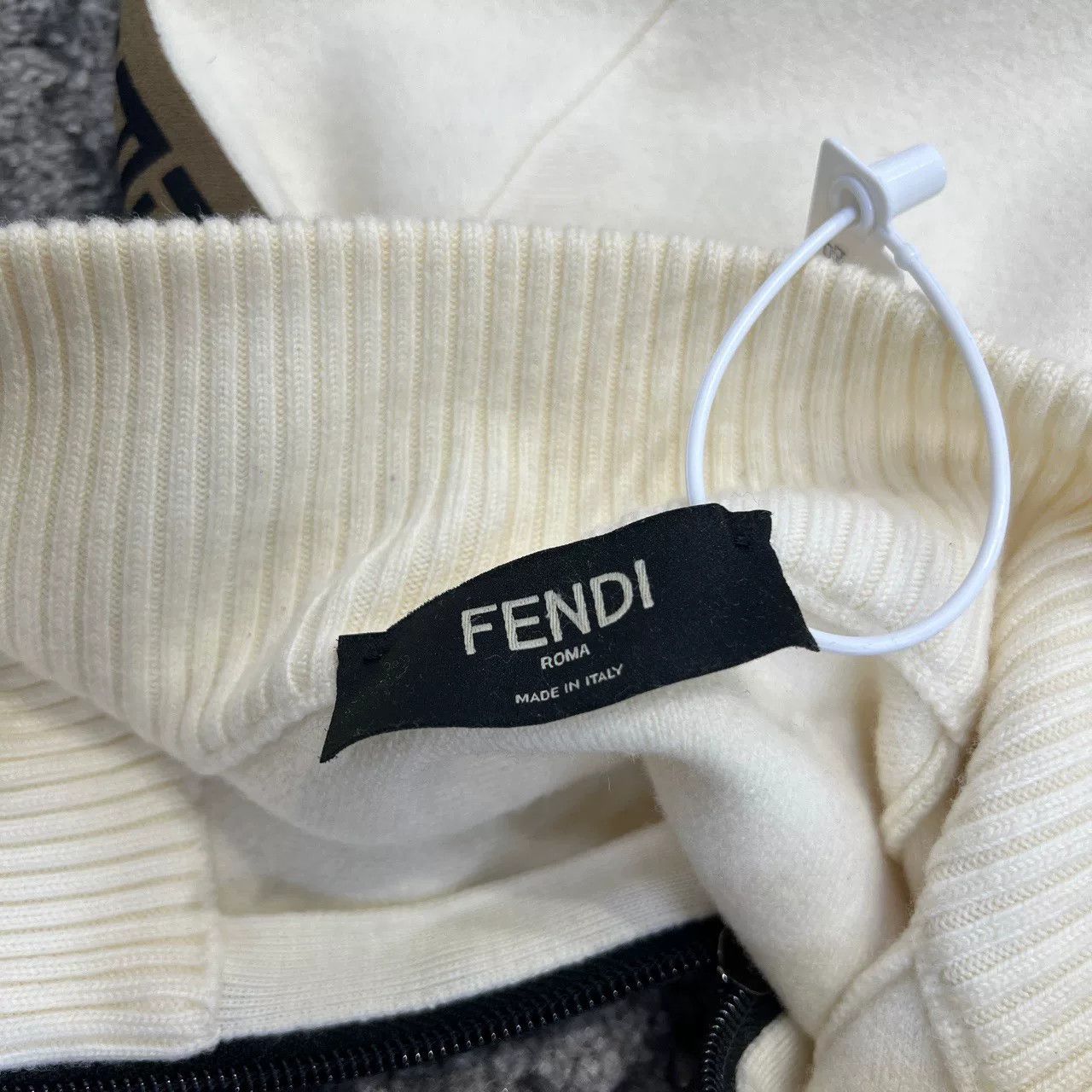 Fendi Fendi Monogram Stripe Knit Wool Jacket Size US M / EU 48-50 / 2 - 3 Thumbnail