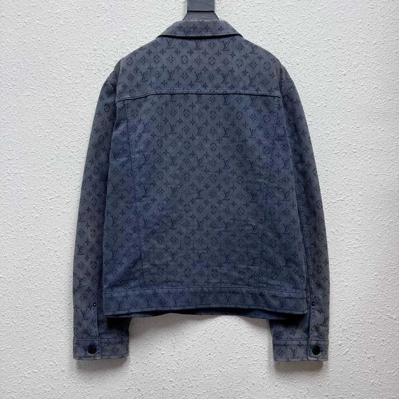 Louis Vuitton Louis Vuitton DY6395 Size 56 Size US XL / EU 56 / 4 - 2 Thumbnail