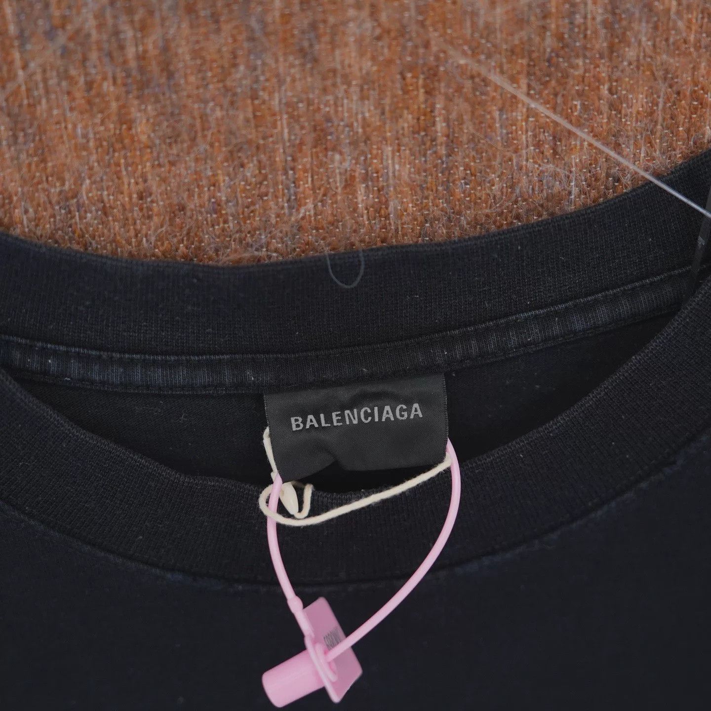 Balenciaga Balenciaga SS23 Logo Print Crewneck Short-Sleeve T-Shirt Size US XL / EU 56 / 4 - 3 Thumbnail