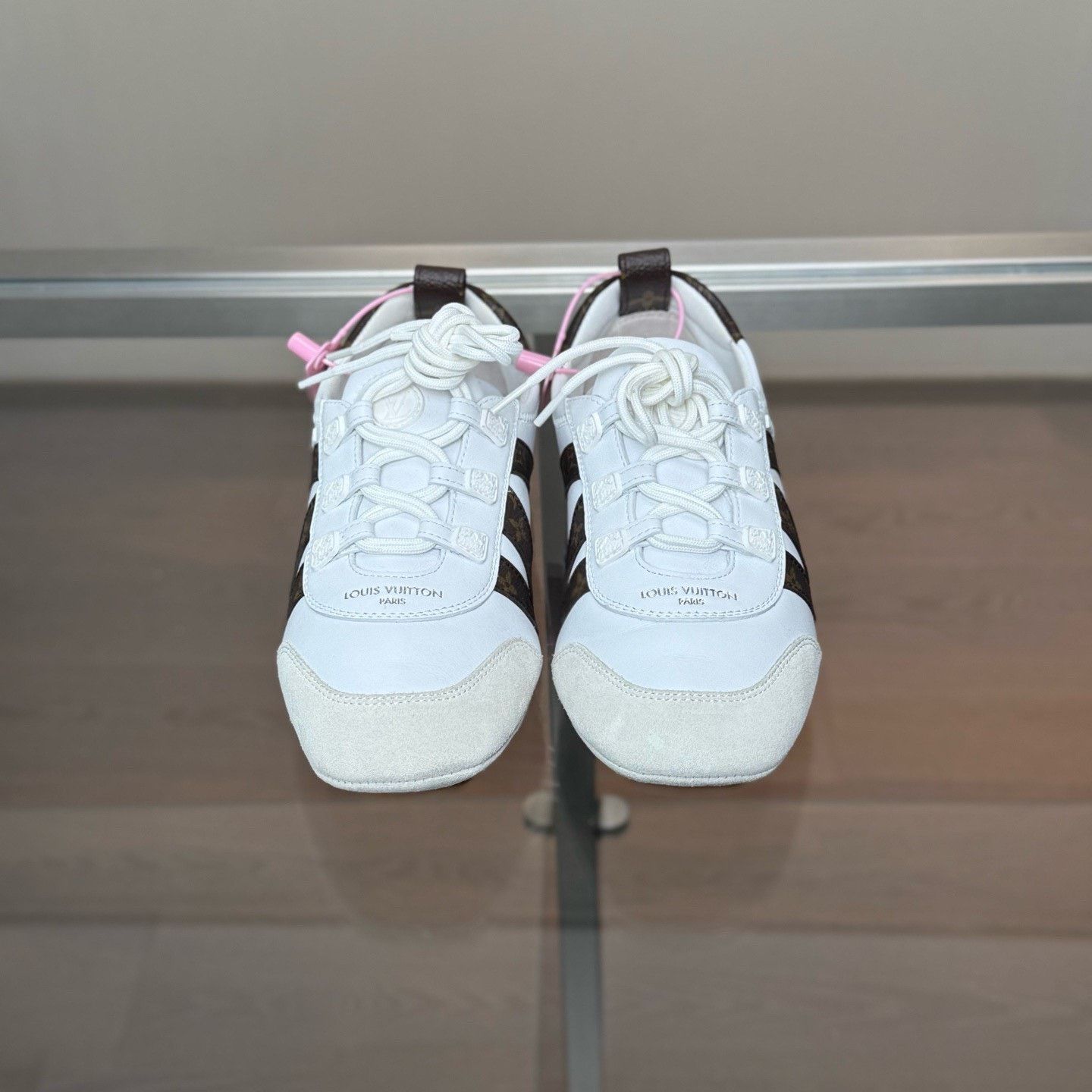 Louis Vuitton Louis Vuitton Black Gray Trainer Size US 5 / IT 35 - 2 Thumbnail