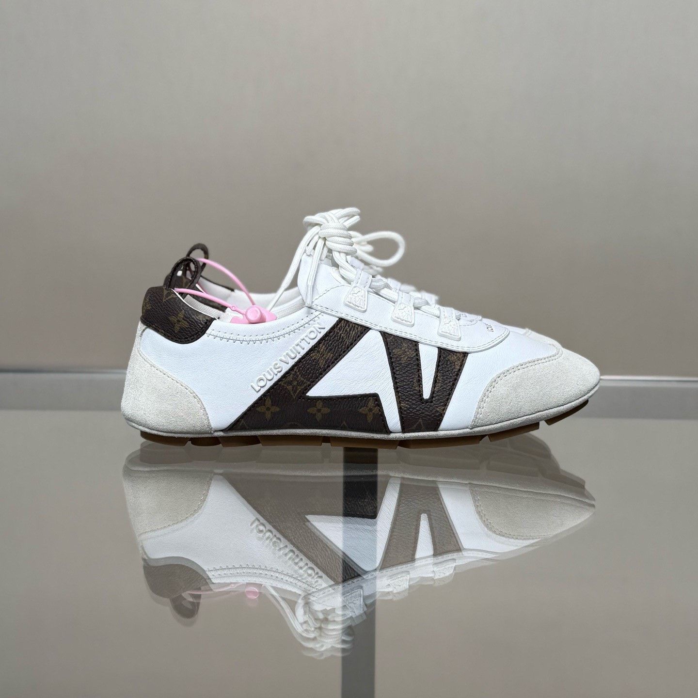 Louis Vuitton Louis Vuitton Black Gray Trainer Size US 5 / IT 35 - 3 Thumbnail