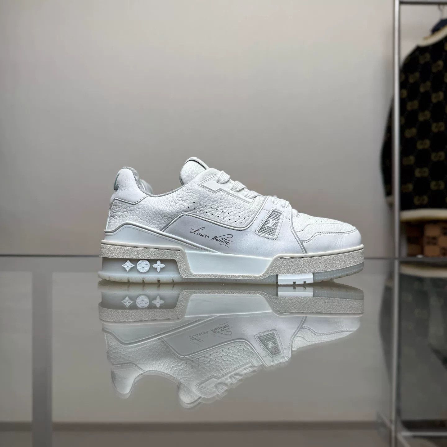 Louis Vuitton Louis Vuitton Trainer White Cement Size US 6 / IT 36 - 3 Thumbnail