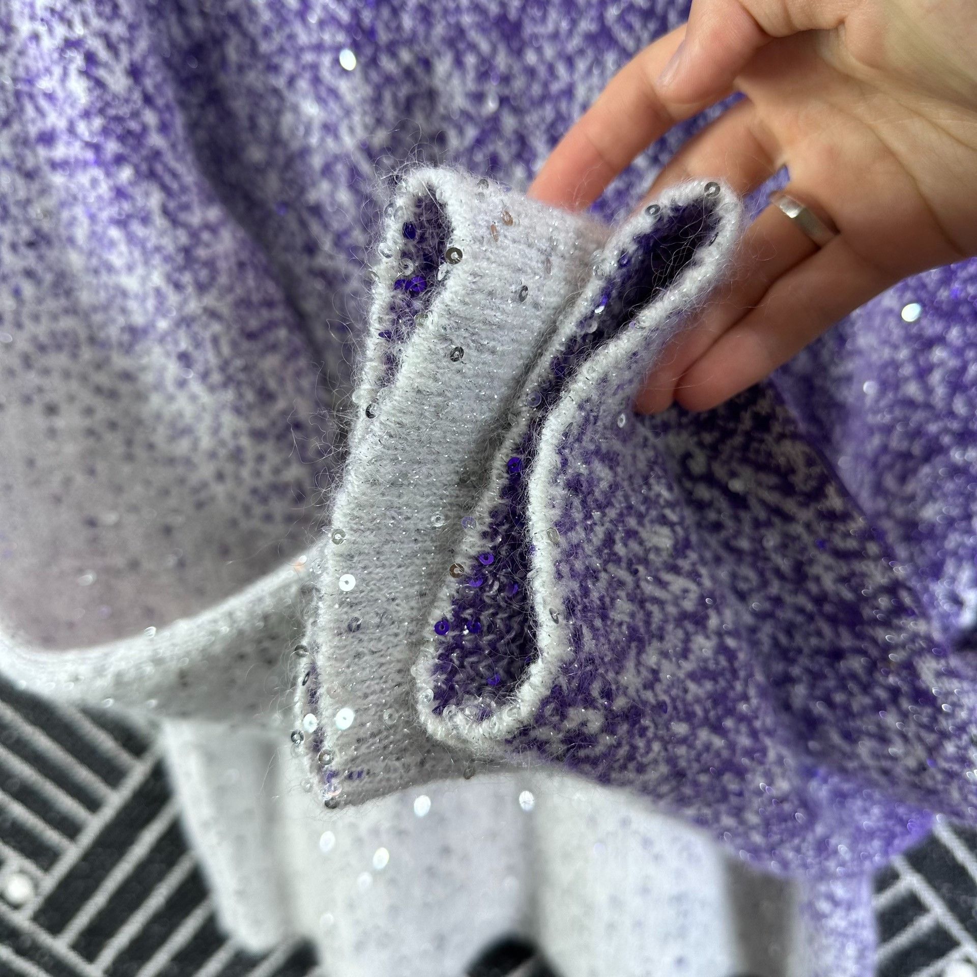 Dior Dior Gradient Sequin Sweater Size XS / US 0-2 / IT 36-38 - 8 Thumbnail