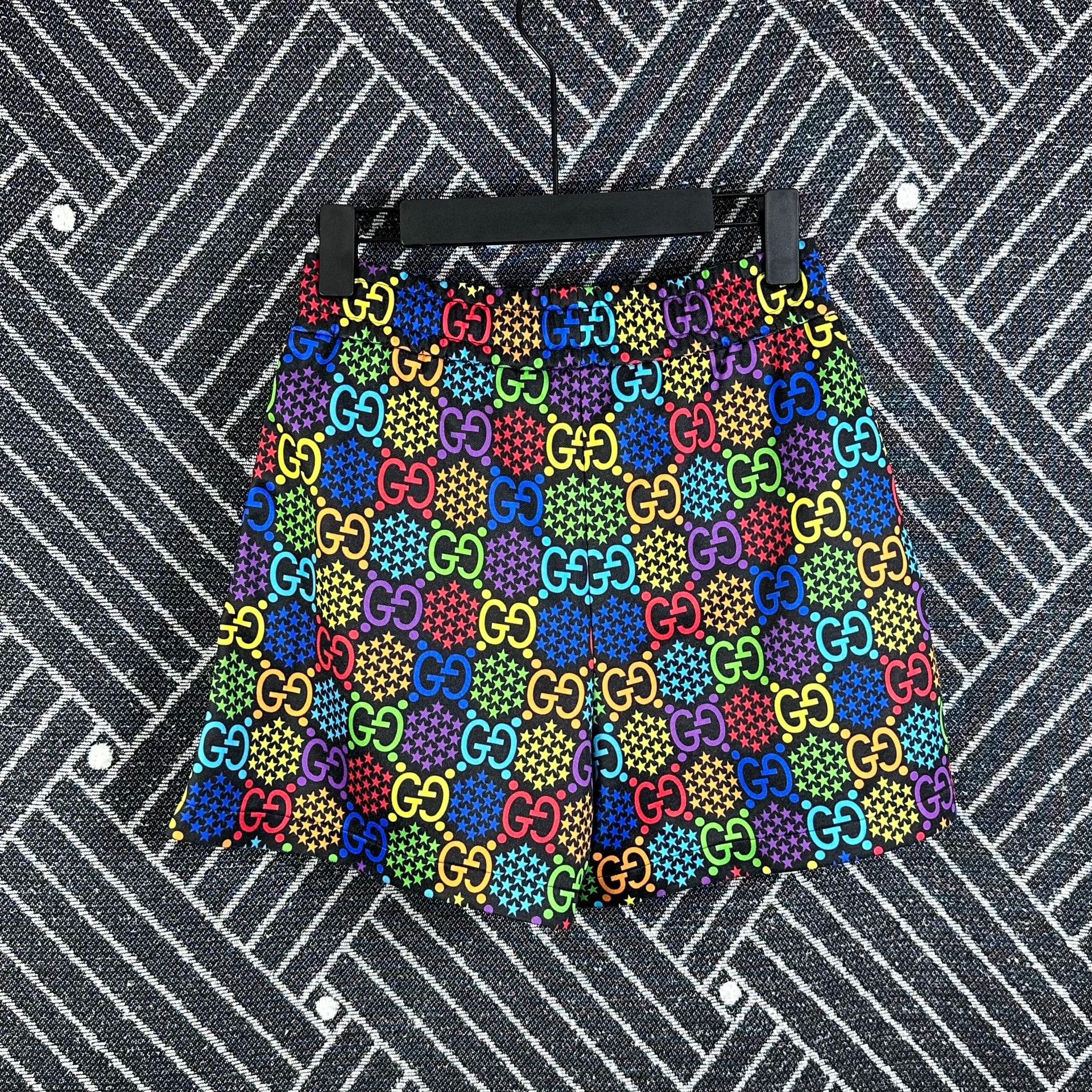 Gucci Gucci Rainbow Logo Shorts Size 22" - 2 Thumbnail