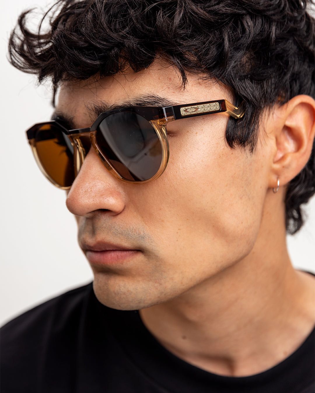 Oakley HSTN Dark Amber/Light Curry Injected Mens Sunglasses Size ONE SIZE - 9 Thumbnail