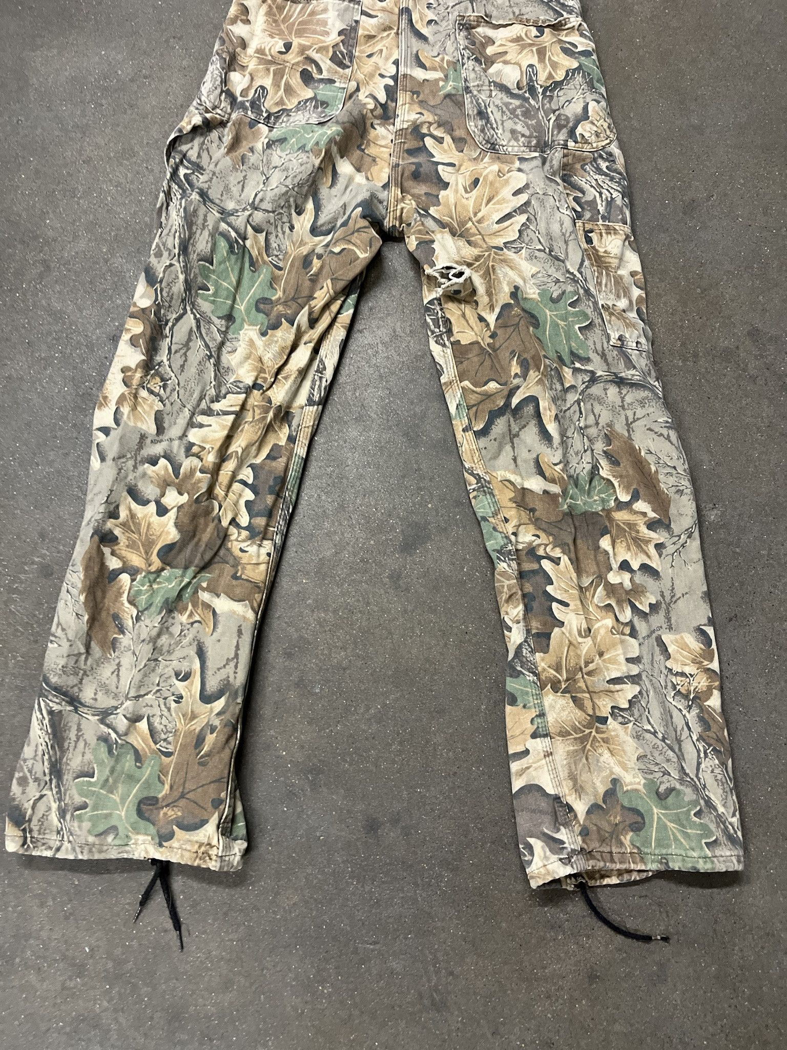 Carhartt × Vintage Vintage 1990s Walls realtree Overalls Size L Size US L / EU 52-54 / 3 - 6 Thumbnail
