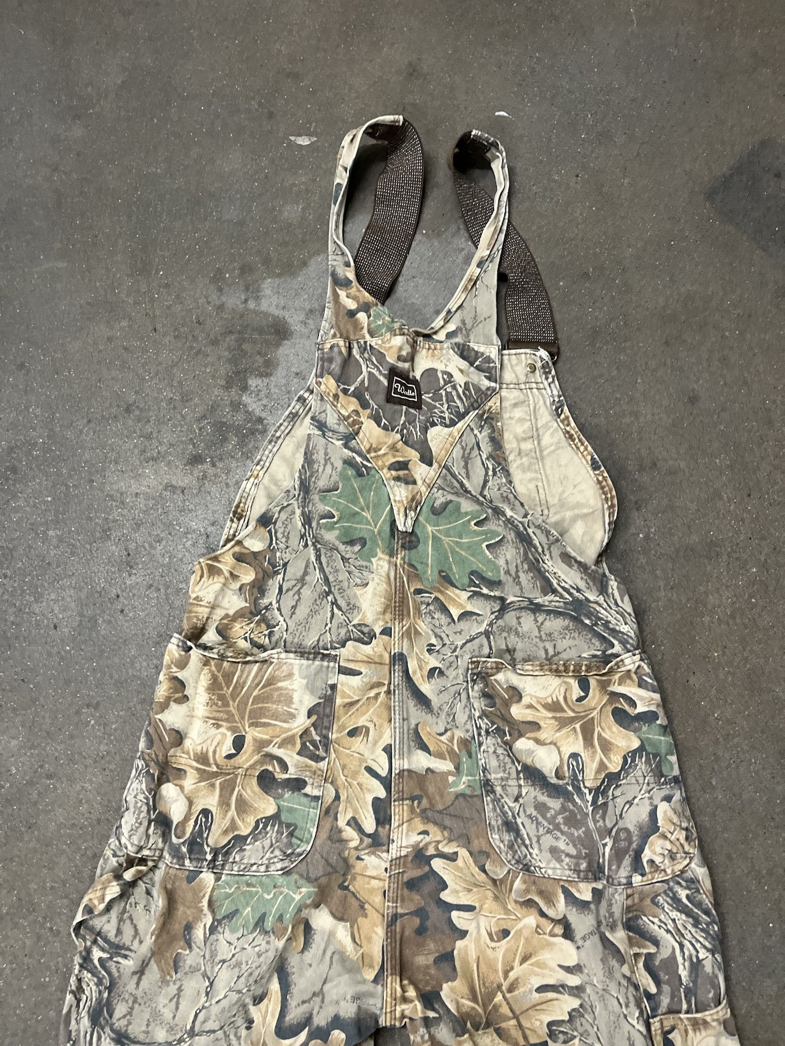 Carhartt × Vintage Vintage 1990s Walls realtree Overalls Size L Size US L / EU 52-54 / 3 - 5 Thumbnail