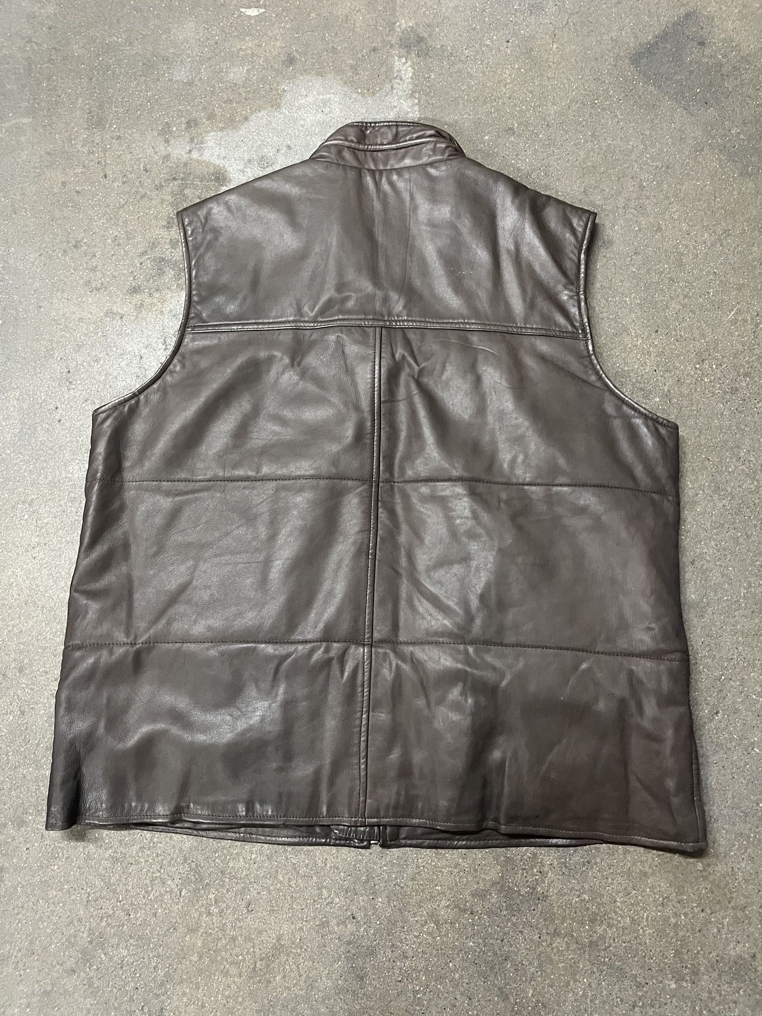 Golden Bear × Leather × Vintage Vintage 1990s Golden Bear Leather Vest Size M Size US M / EU 48-50 / 2 - 3 Thumbnail