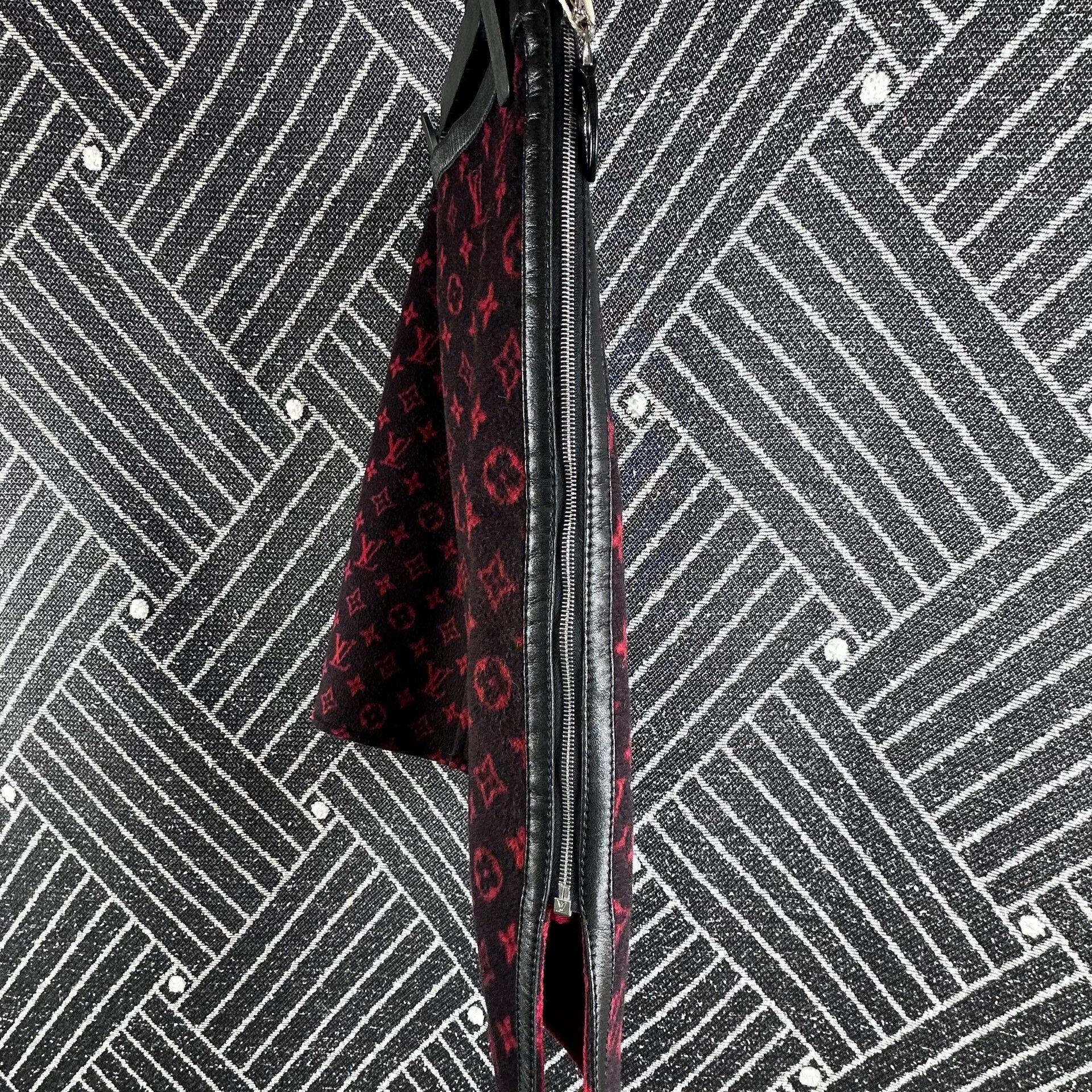 Louis Vuitton LV Monogram Wool Mini Skirt Size 36" / US 14 / IT 50 - 5 Thumbnail