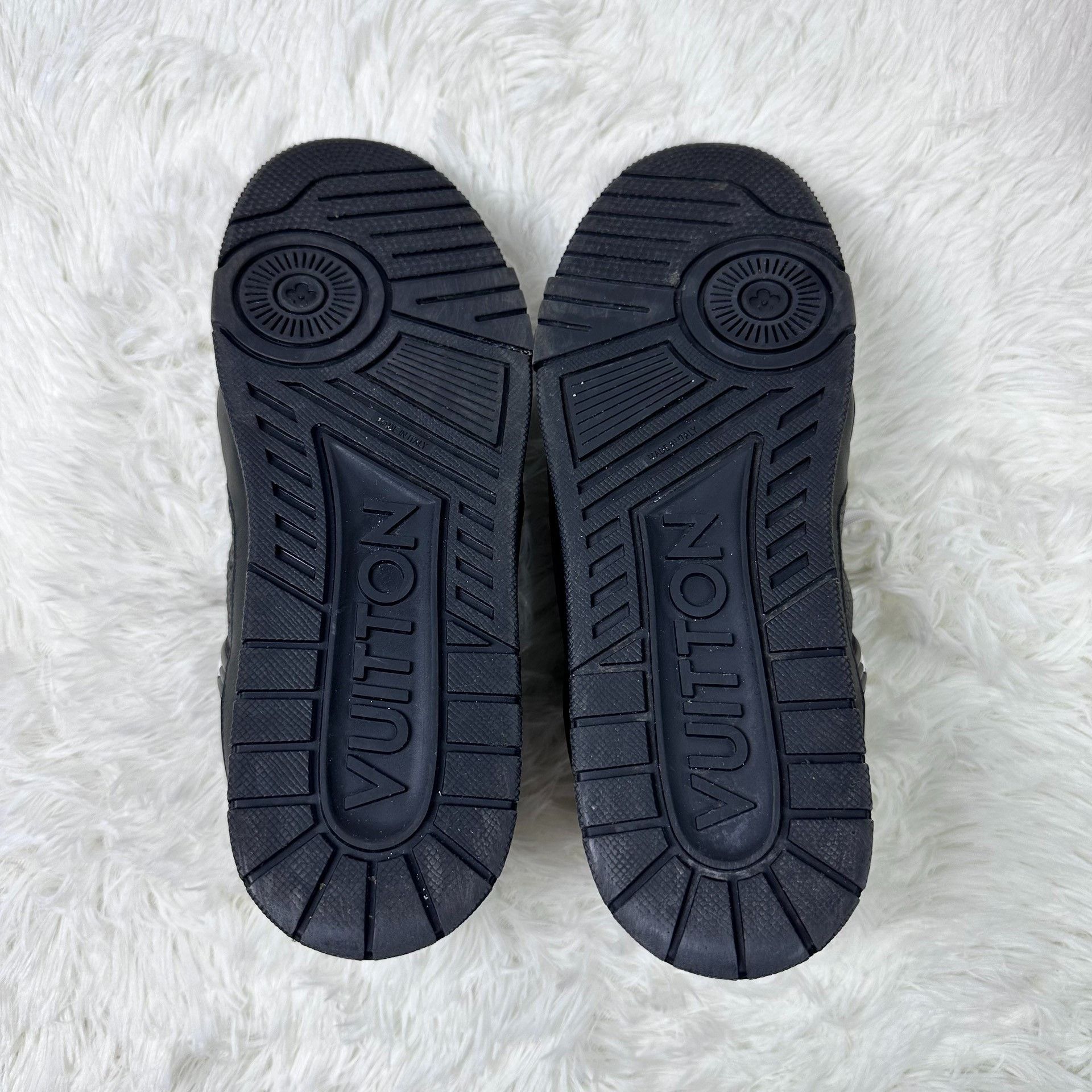 Louis Vuitton Louis Vuitton Trainer Leather Low-Top Sneakers Size US 10 / EU 43 - 6 Thumbnail