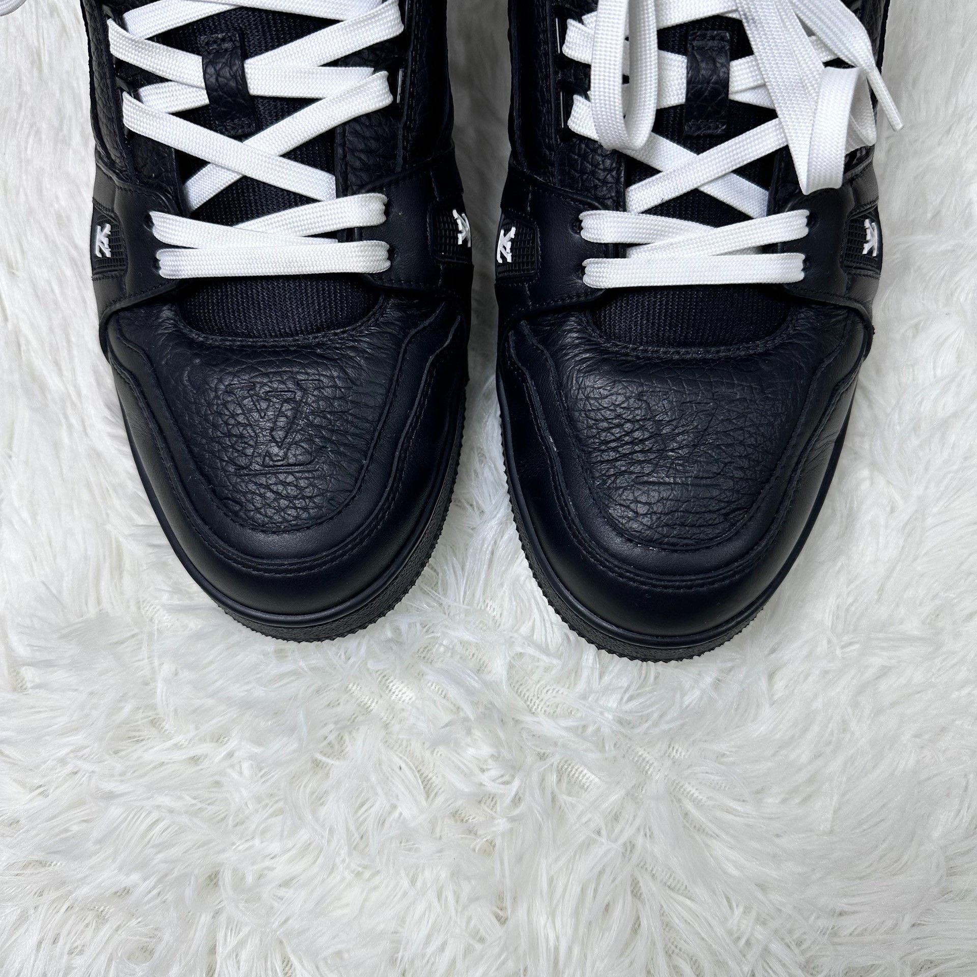 Louis Vuitton Louis Vuitton Trainer Leather Low-Top Sneakers Size US 10 / EU 43 - 3 Thumbnail