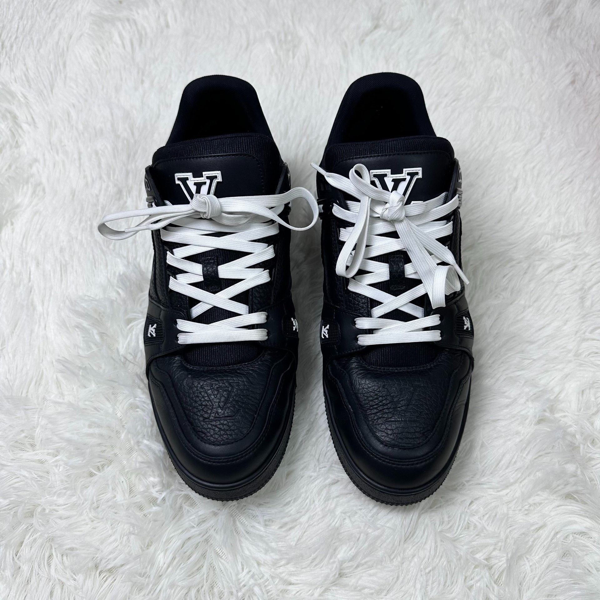 Louis Vuitton Louis Vuitton Trainer Leather Low-Top Sneakers Size US 10 / EU 43 - 2 Thumbnail