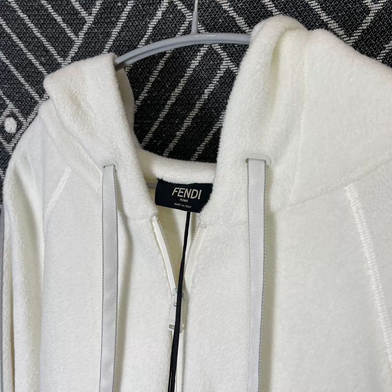 Fendi Fendi Long-Sleeve Hoodie Size US XL / EU 56 / 4 - 7 Thumbnail