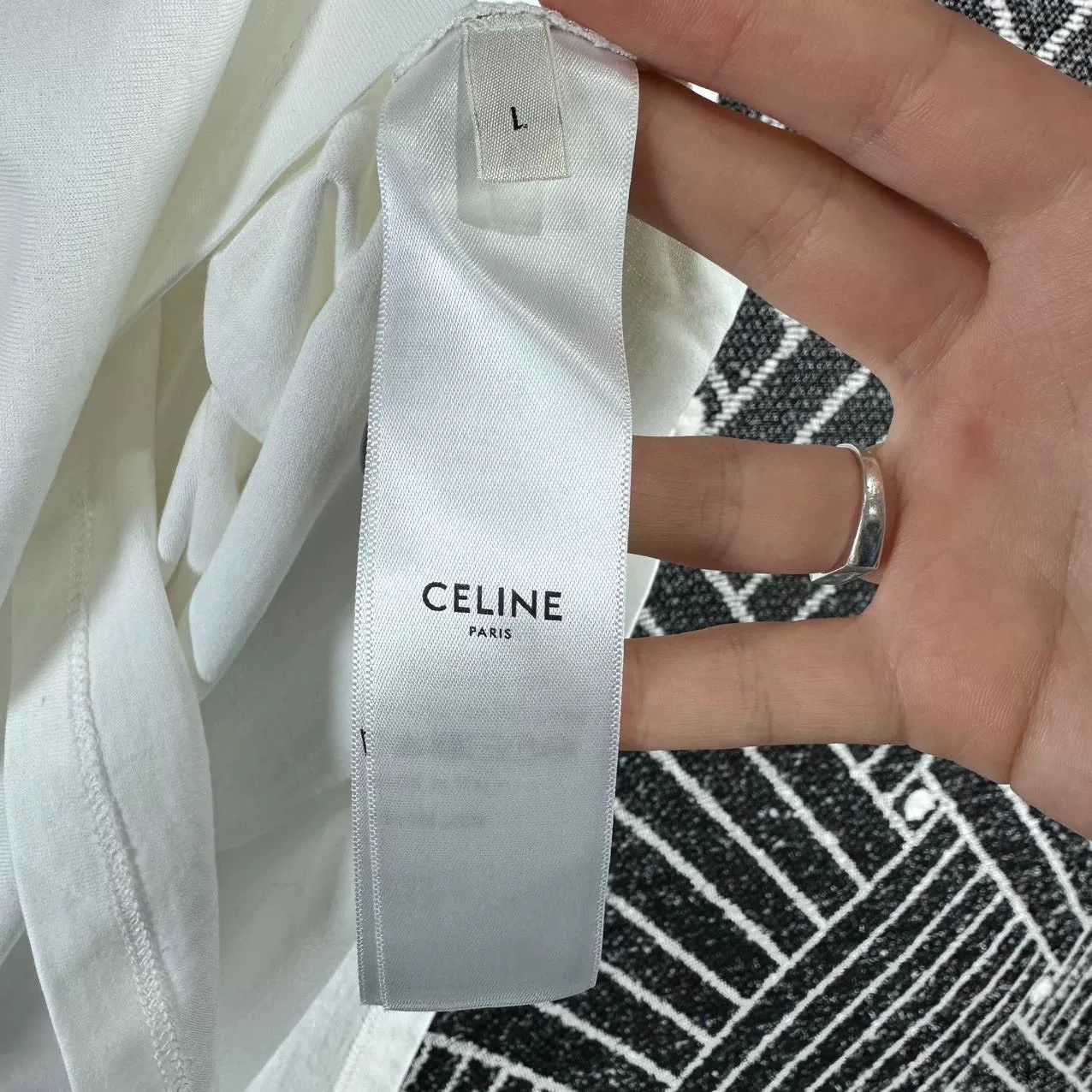 Celine Celine Heart Logo Contrast T-Shirt Size L / US 10 / IT 46 - 5 Thumbnail