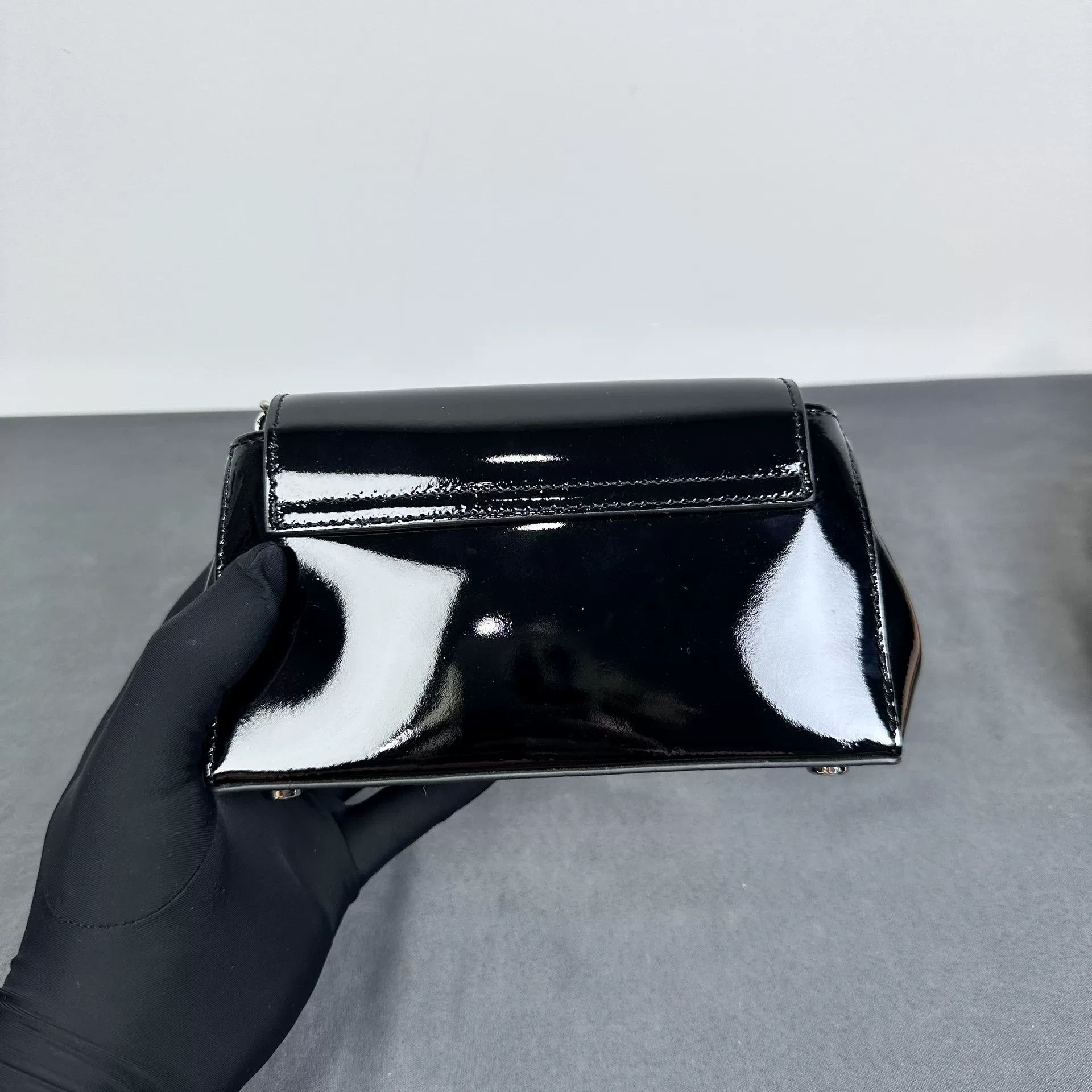 Vivienne Westwood Vivienne Westwood HAZEL Leather Shoulder Bag Size ONE SIZE - 5 Thumbnail