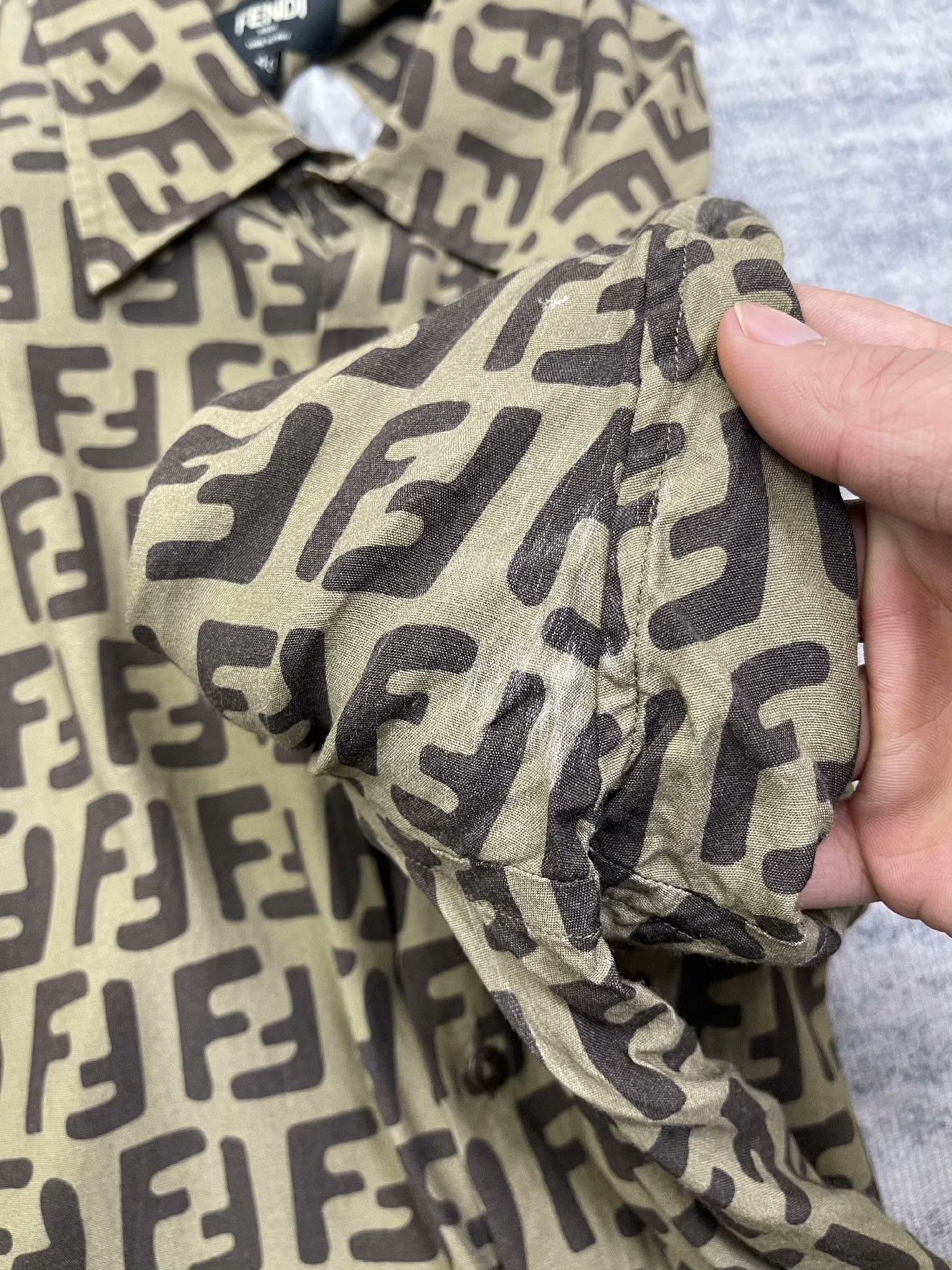 Fendi FENDI Short Sleeve Logo Print Shirt Size US XXS / EU 40 - 9 Thumbnail