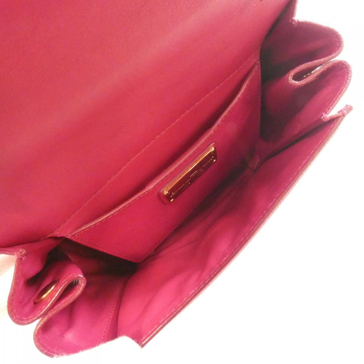 Salvatore Ferragamo Salvatore Ferragamo Salvatore Ferragamo calf shoulder bag Leather Crossbody Bag 21G646 DUTY FREE for USA Size ONE SIZE - 8 Thumbnail