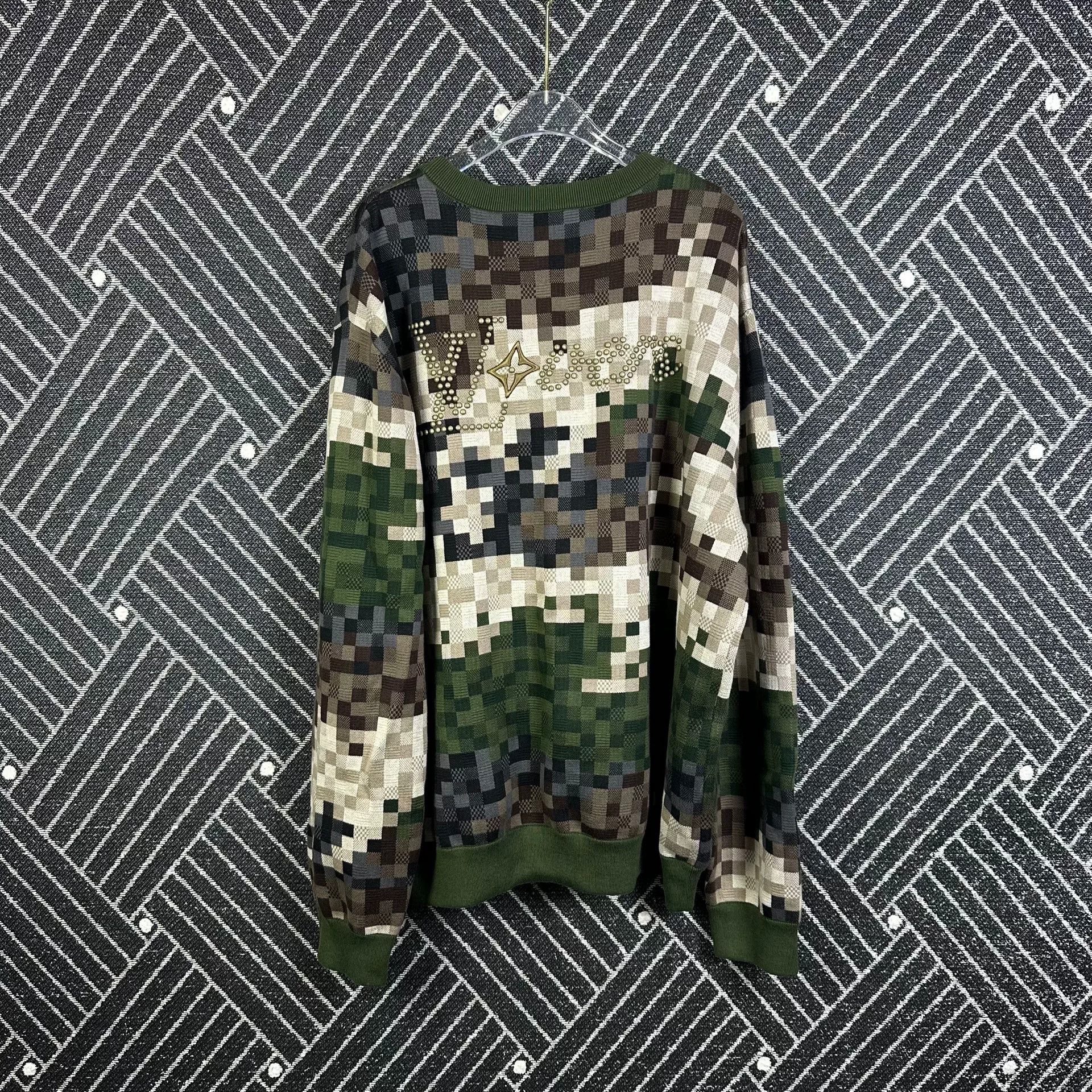 Louis Vuitton Louis Vuitton SS24 Pharrell Camo Crewneck Sweatshirt Size US XL / EU 56 / 4 - 2 Thumbnail